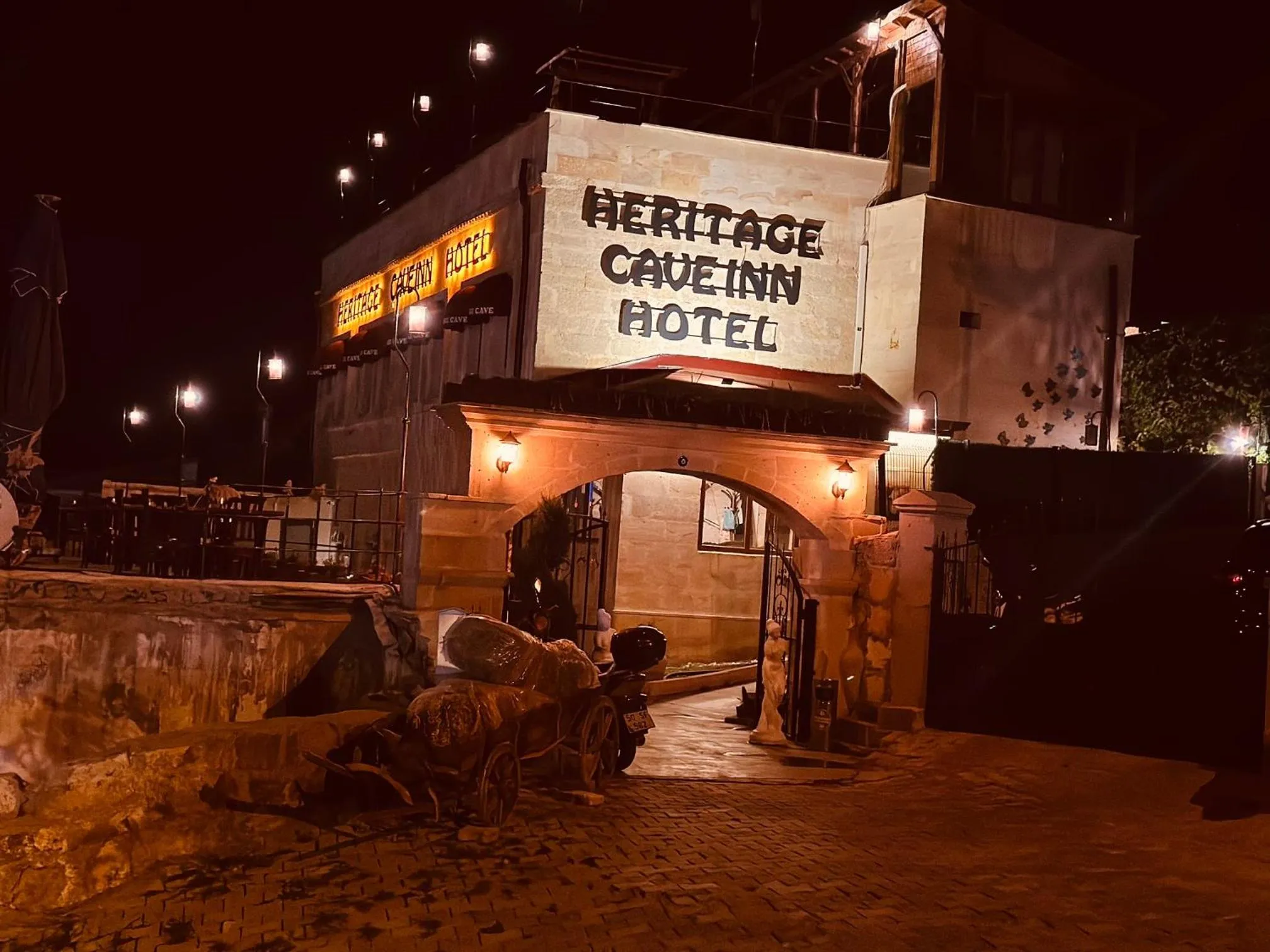 Property building in Heritage Cave Inn Hotel