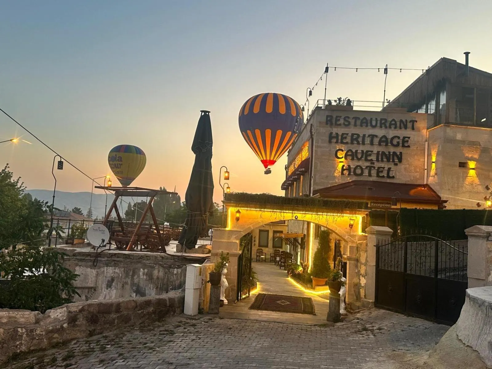 Property building in Heritage Cave Inn Hotel
