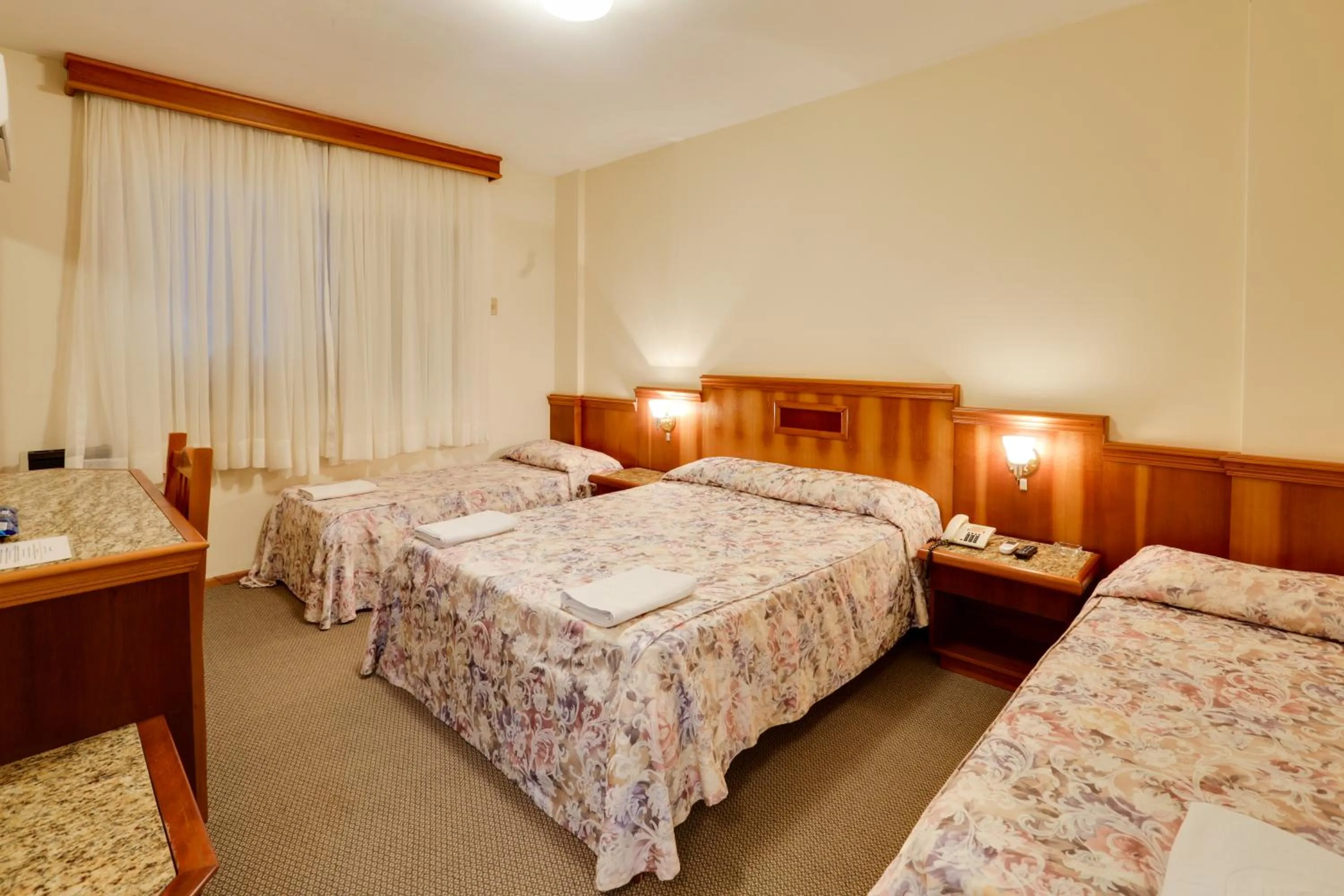 Photo of the whole room, Bed in Hotel San Isidro