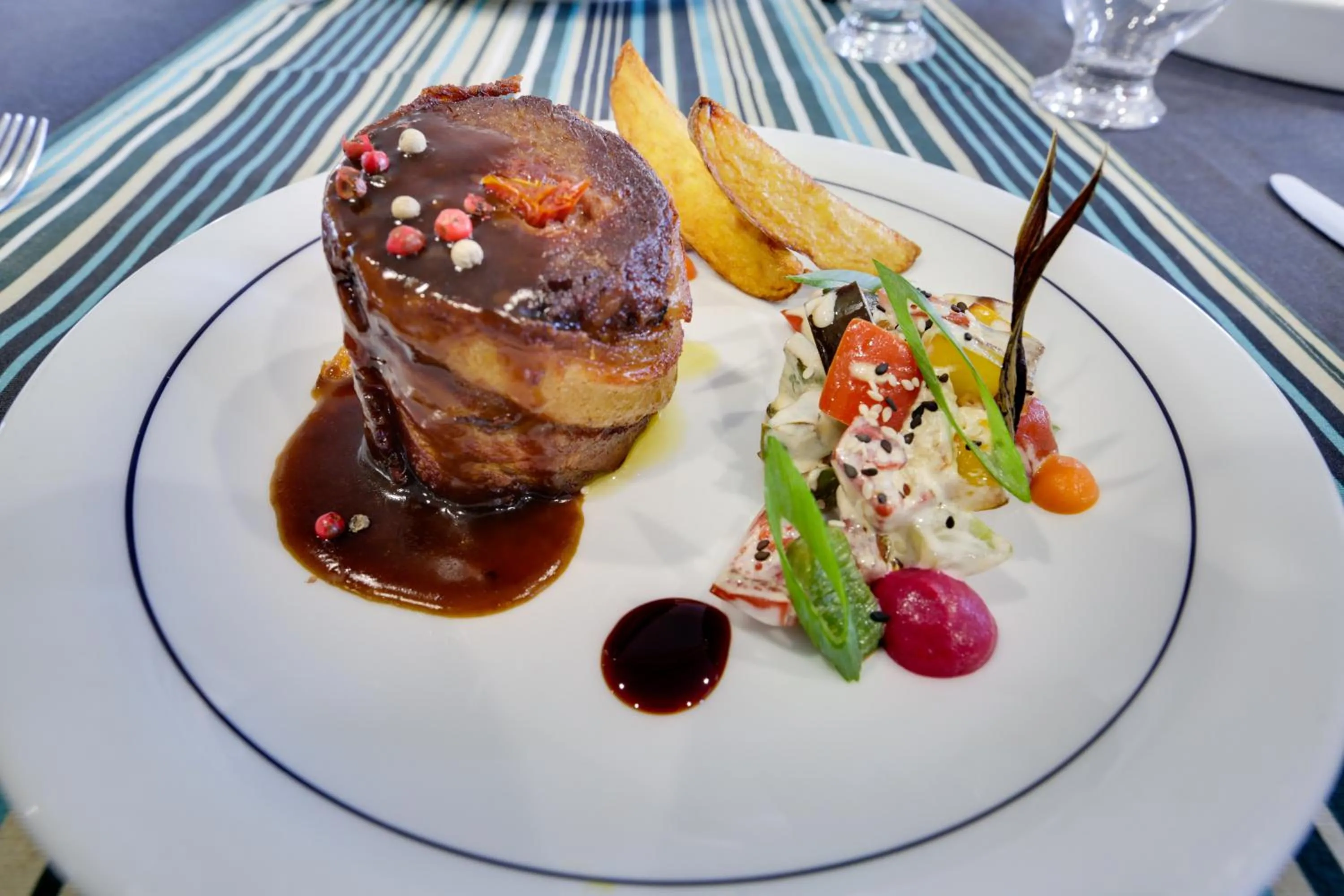 Restaurant/places to eat in Hotel San Isidro