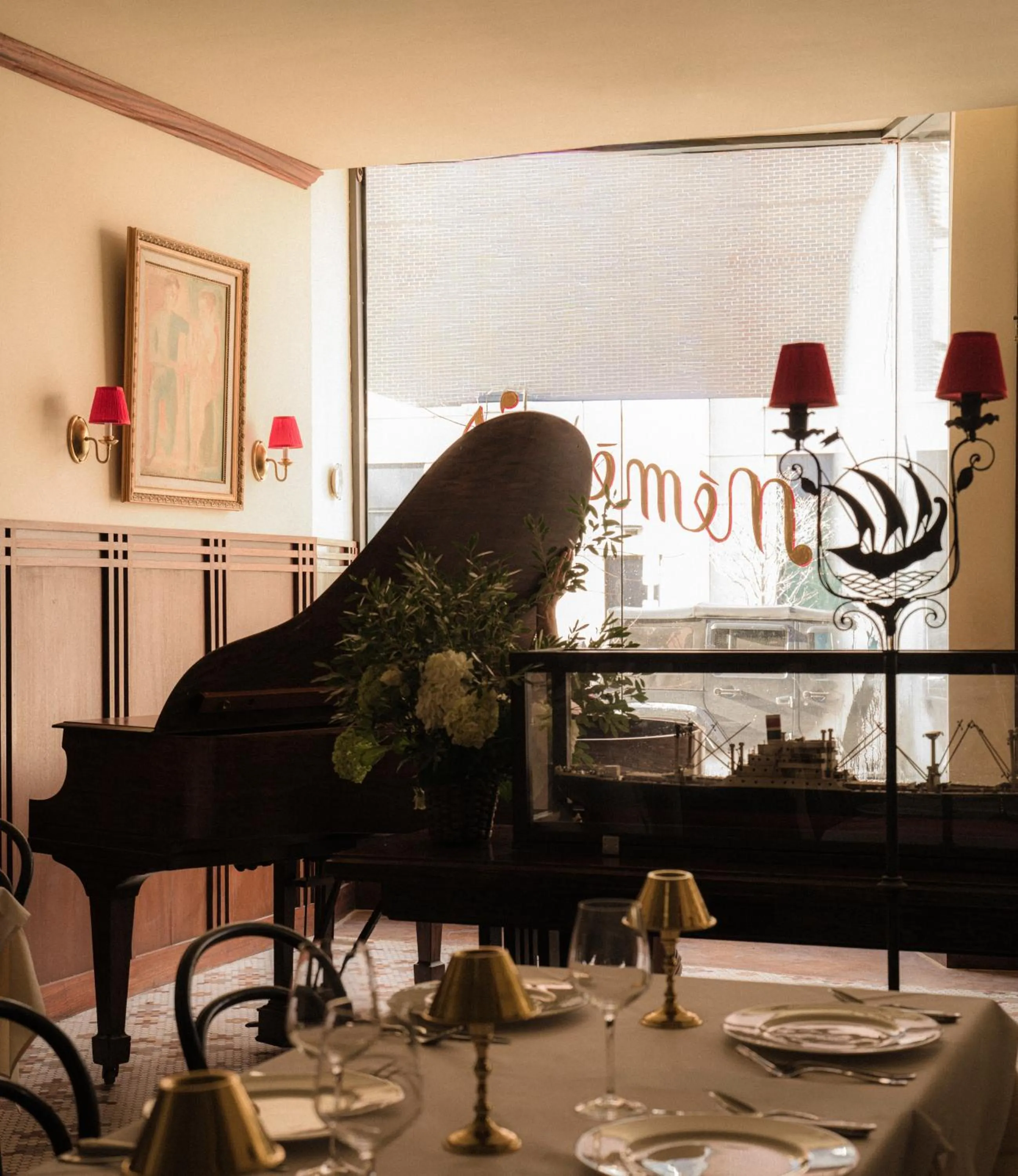 Restaurant/places to eat in Neptune, an Ash Hotel