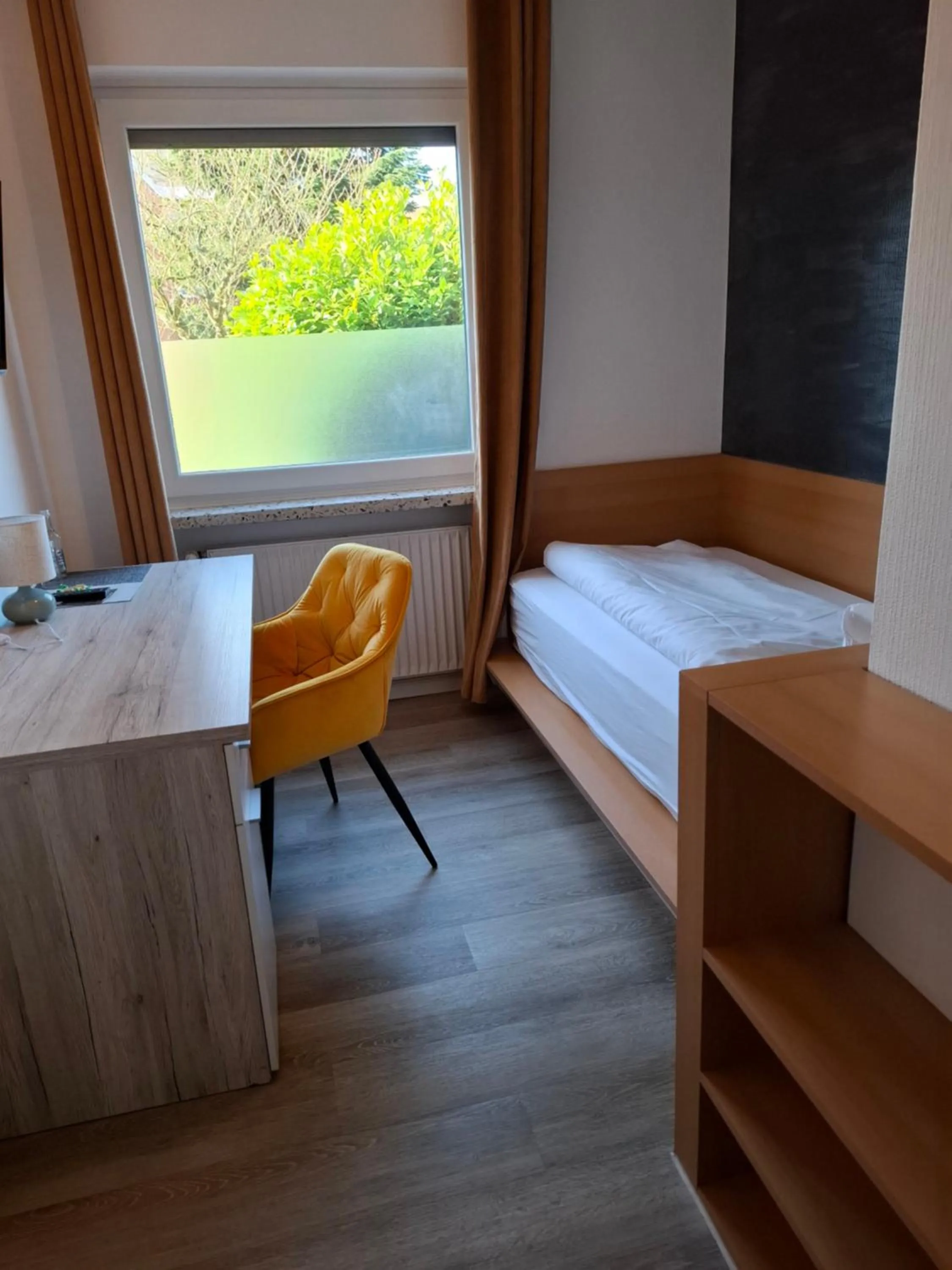 Property building, Bed in Hotel Am Schwarzen Berg