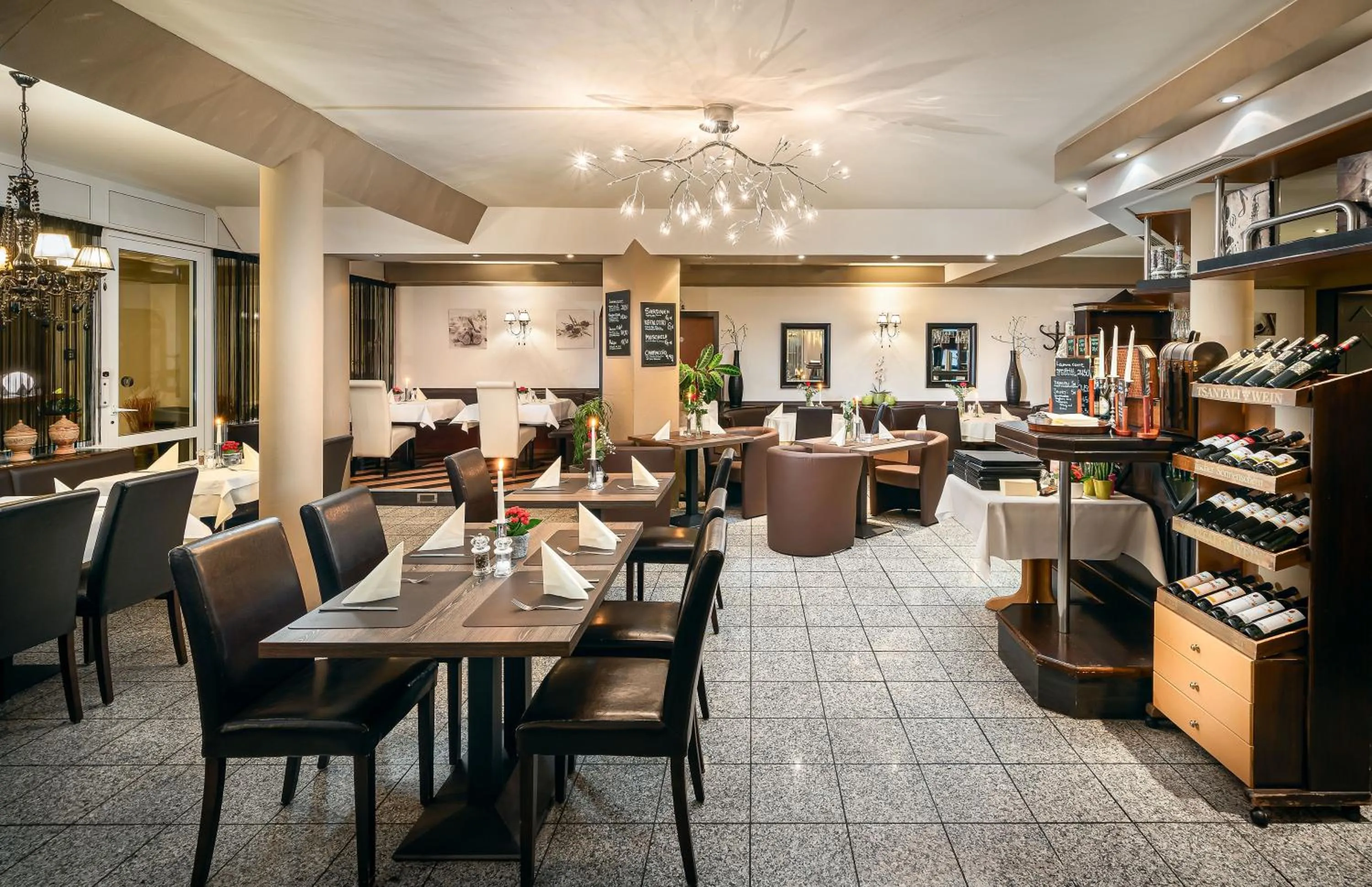 Restaurant/places to eat in Sunibel Inn