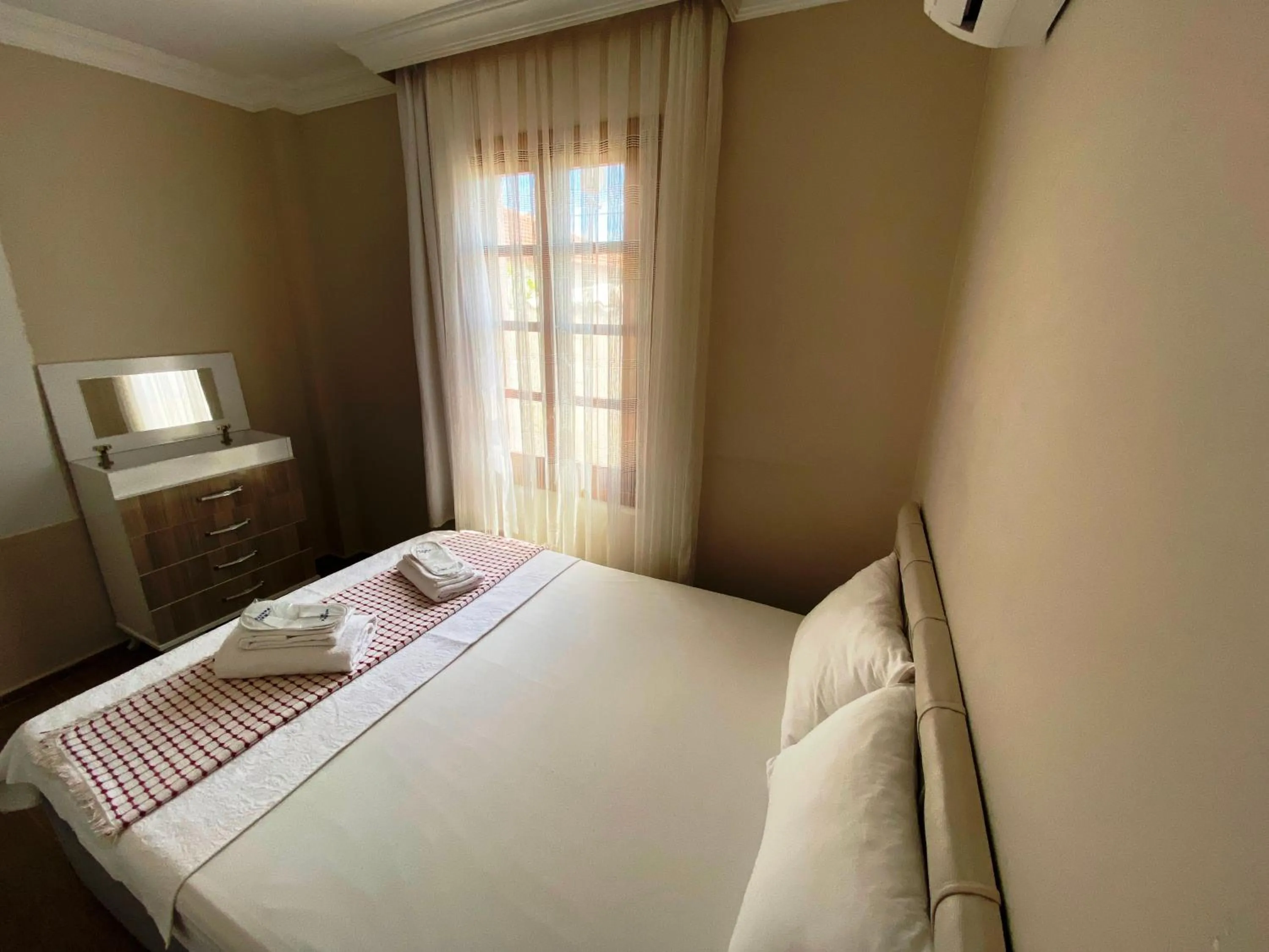 Bed in Mai Otel Cunda