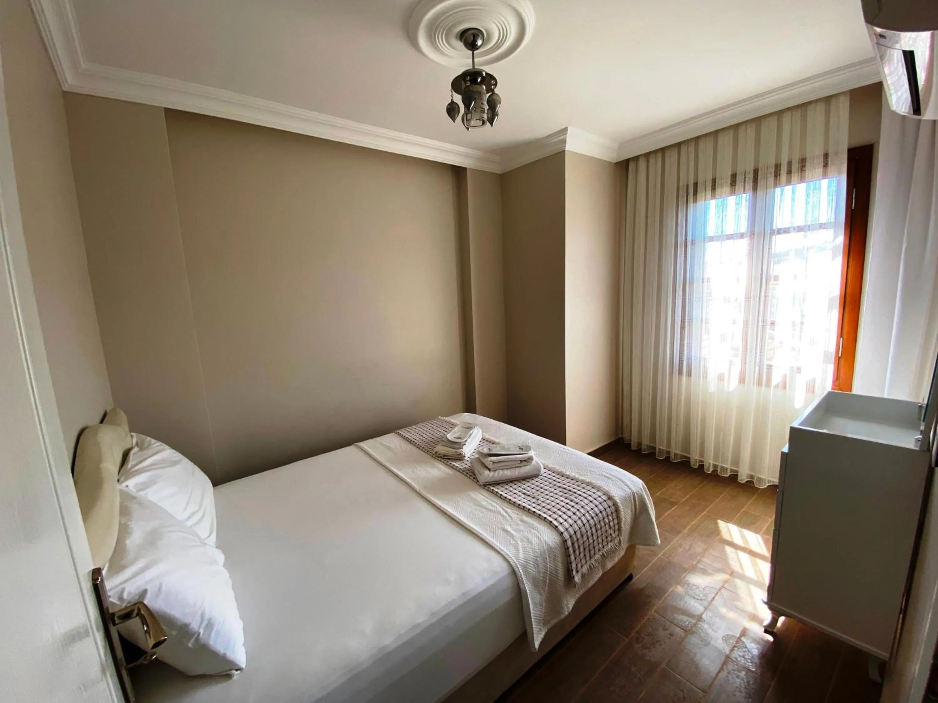 Bed in Mai Otel Cunda