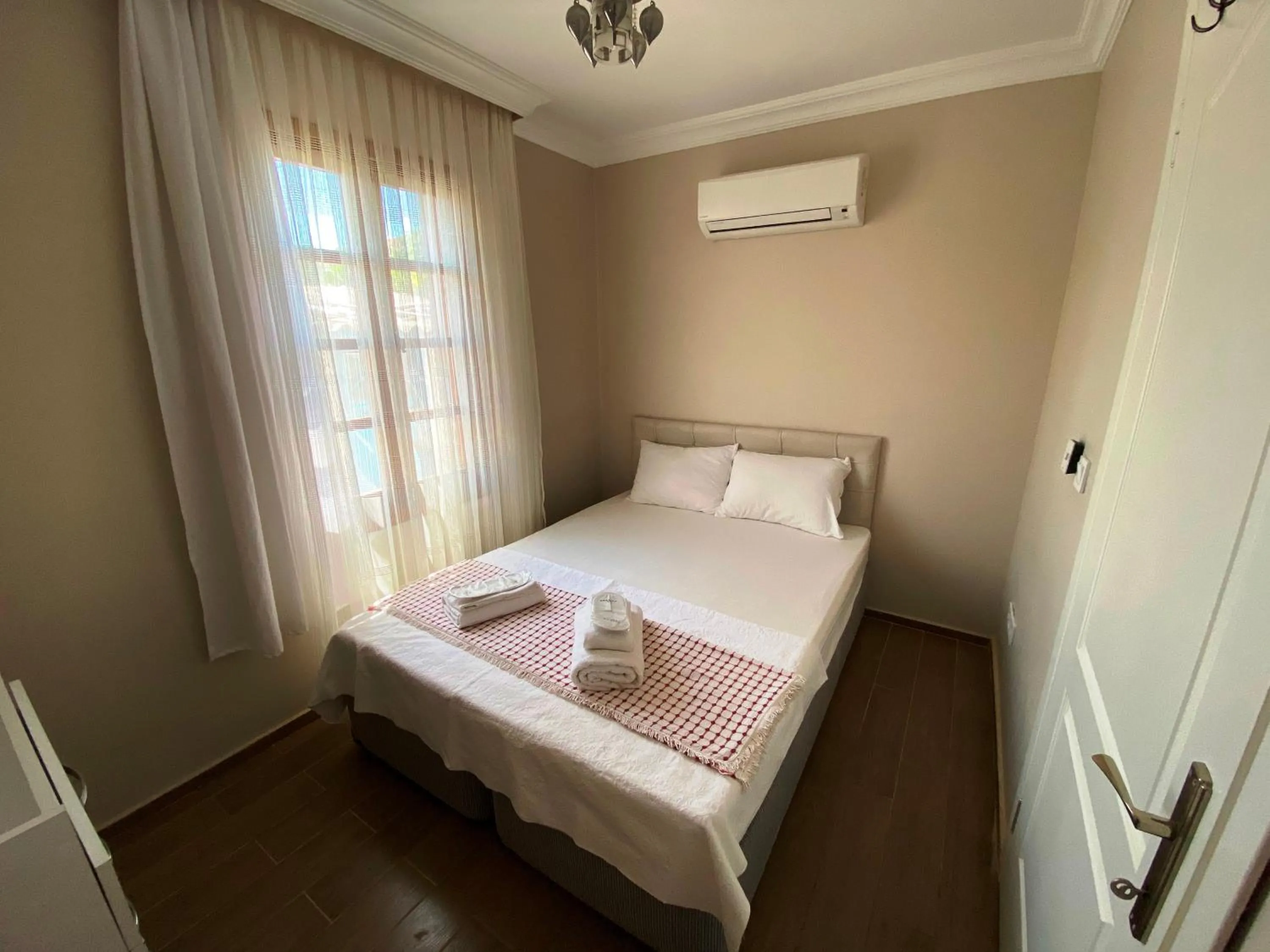 Bed in Mai Otel Cunda