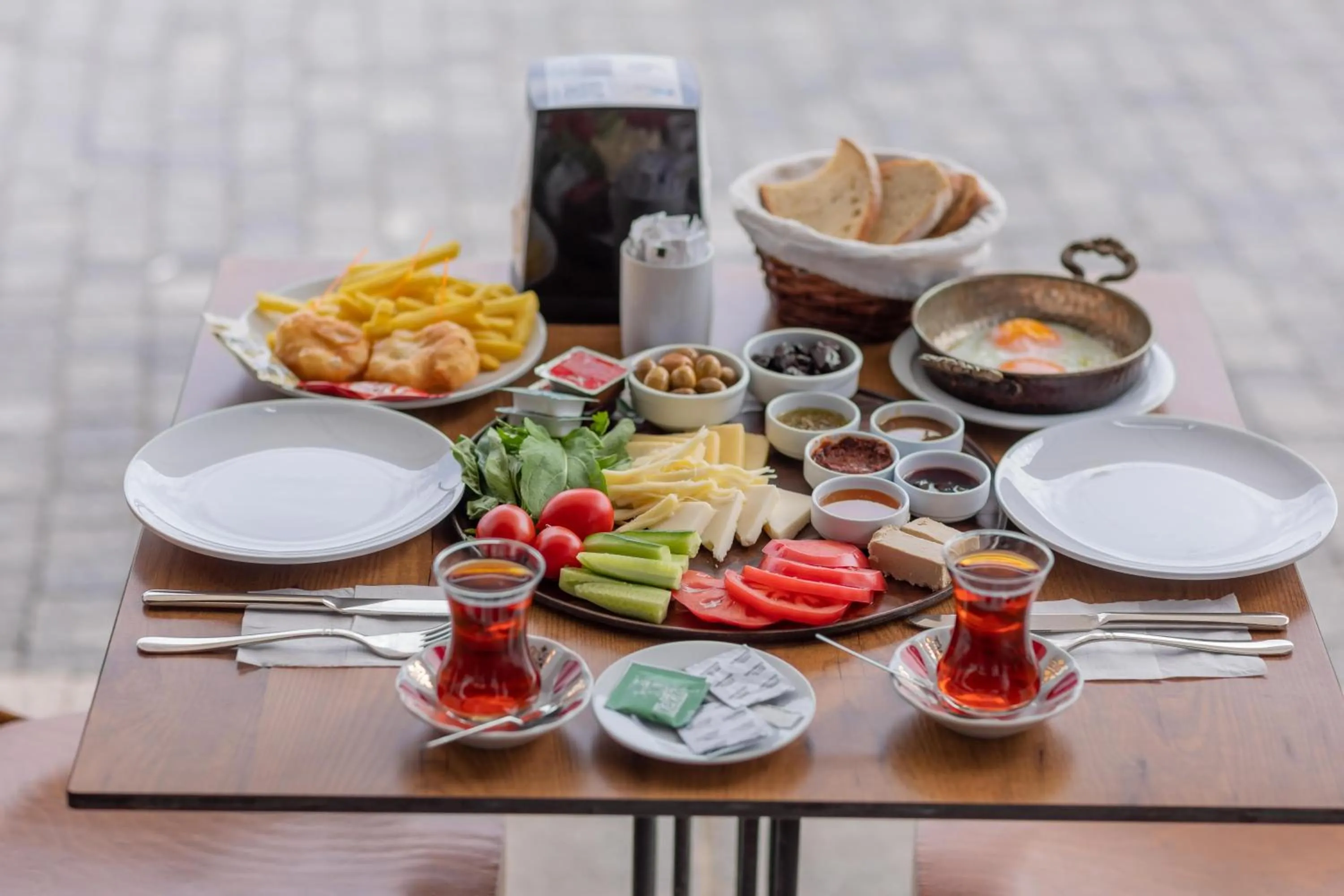 Breakfast in Mai Otel Cunda