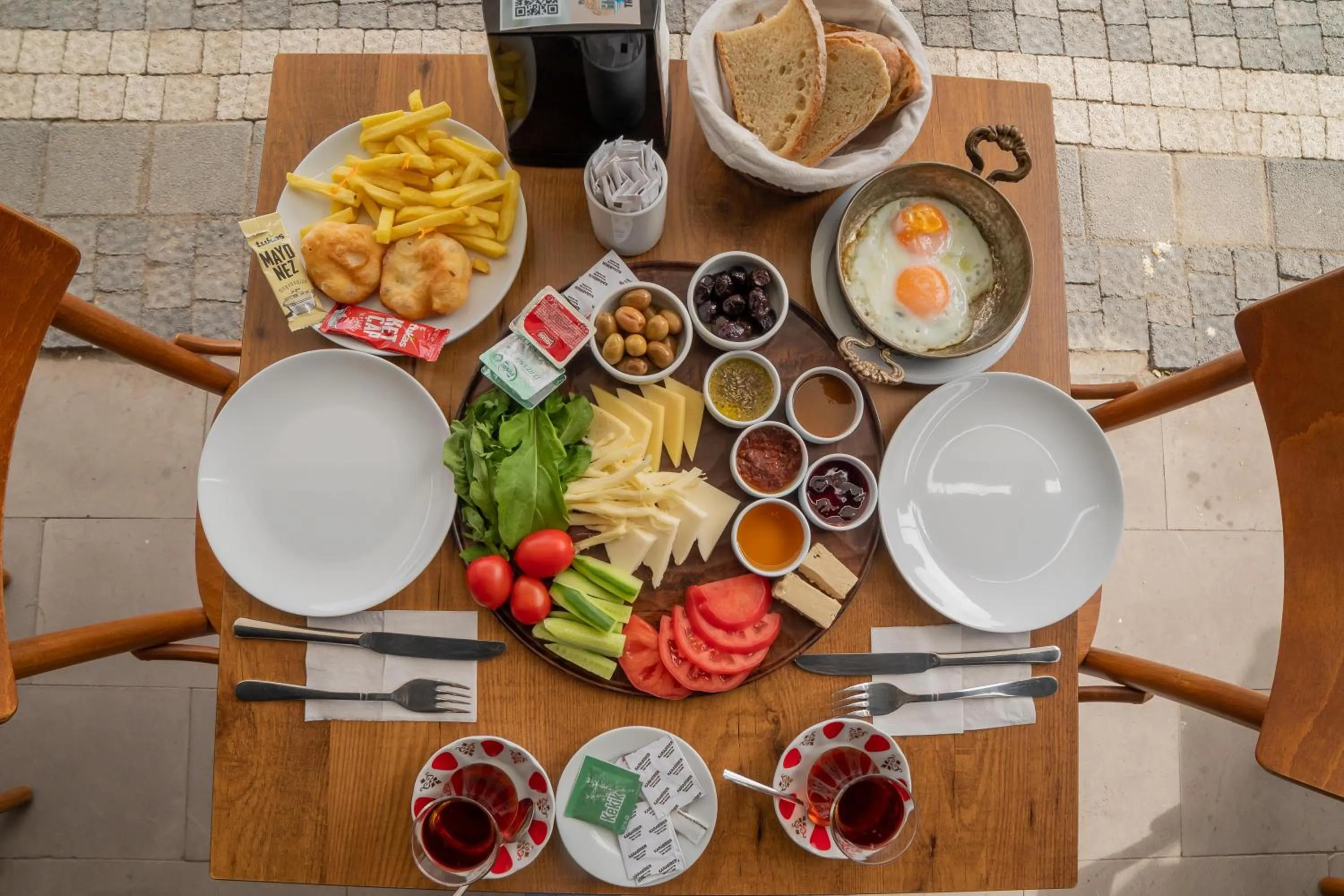 Breakfast in Mai Otel Cunda