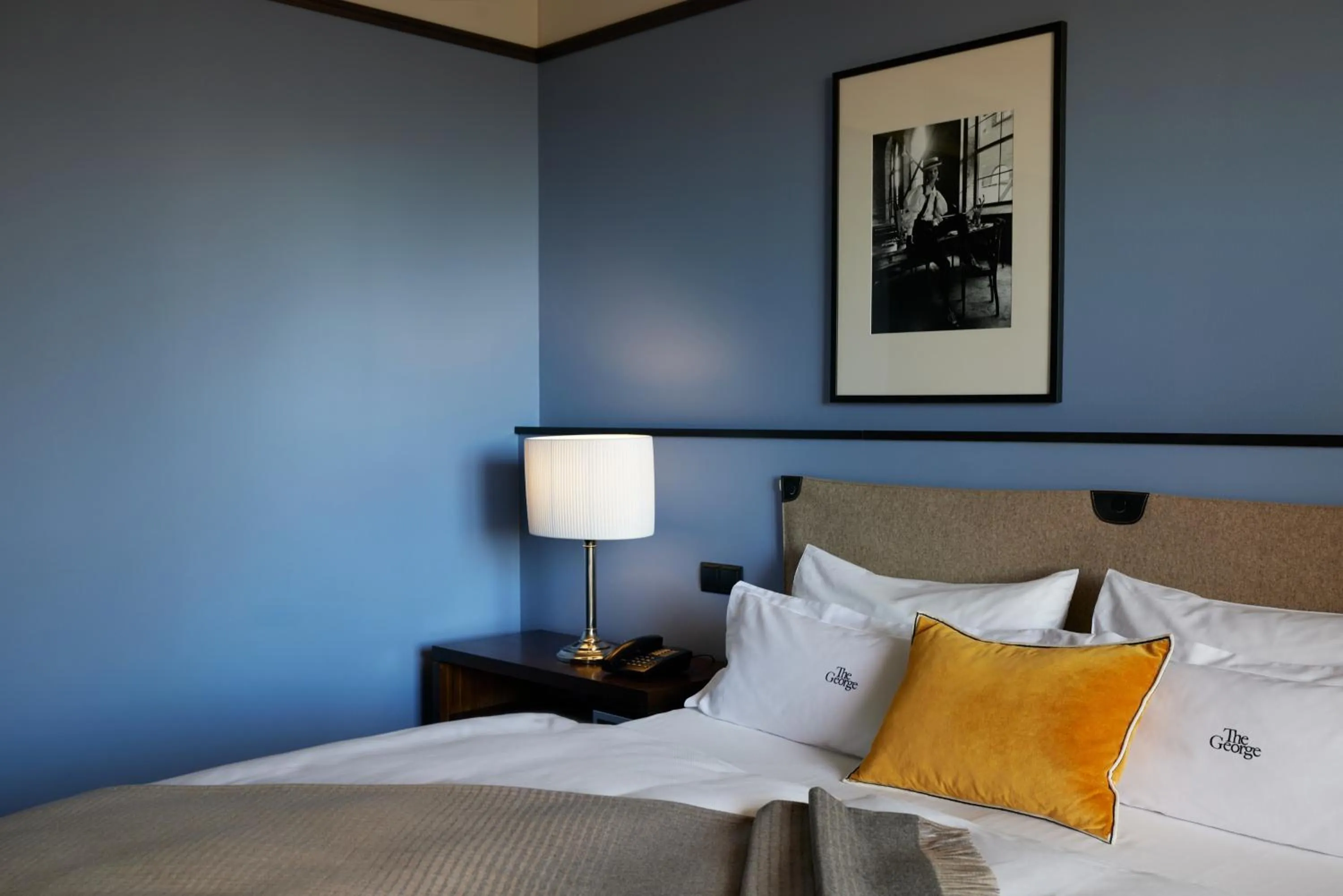 Bed in The George Hamburg