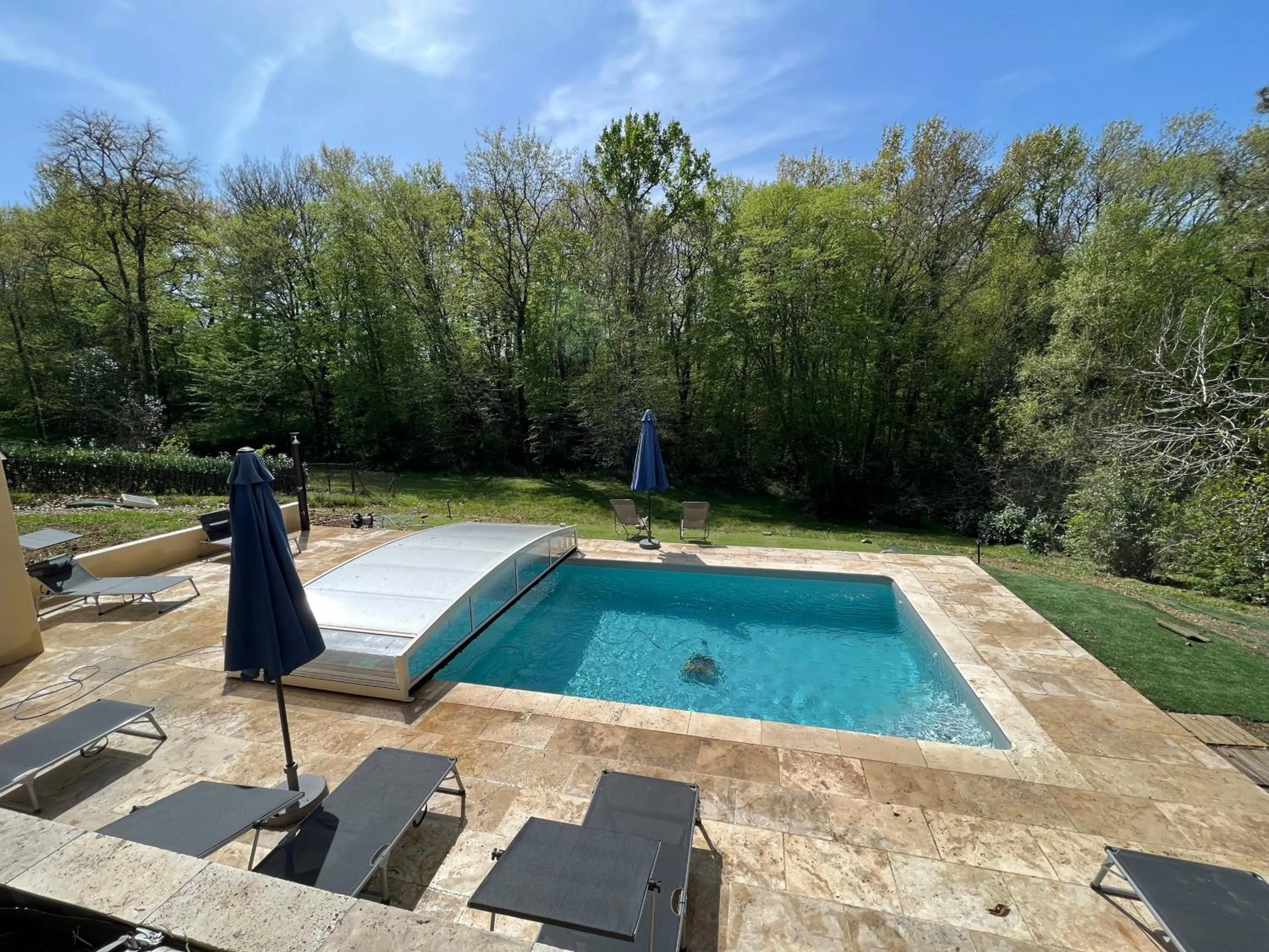 Pool view in Résidence Aramis