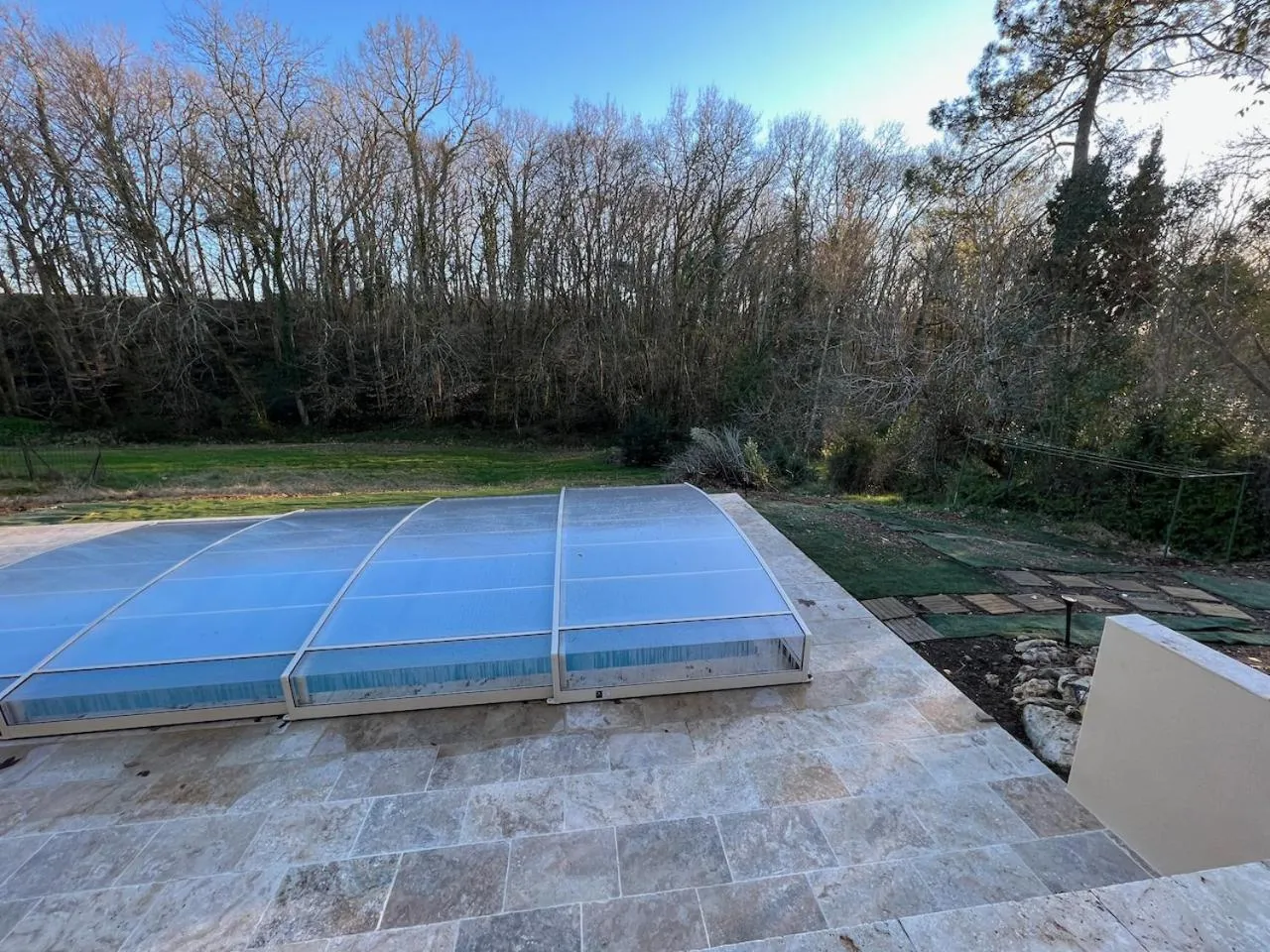 Swimming pool in Résidence Les Milandes