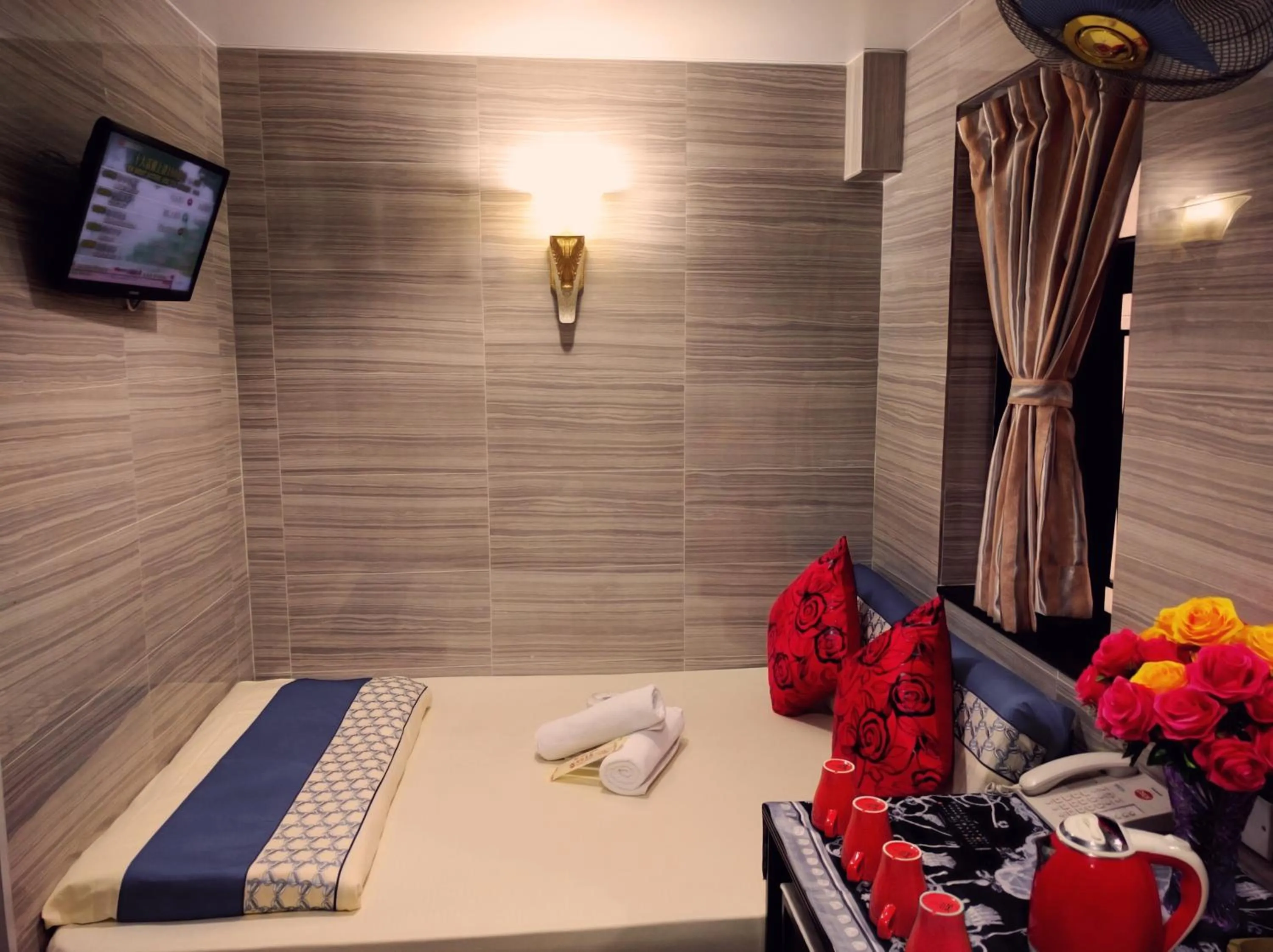 Off site, Bed in Manila Hotel -Hostel Block D FLAT D-8 24 HOUR RECEPTION