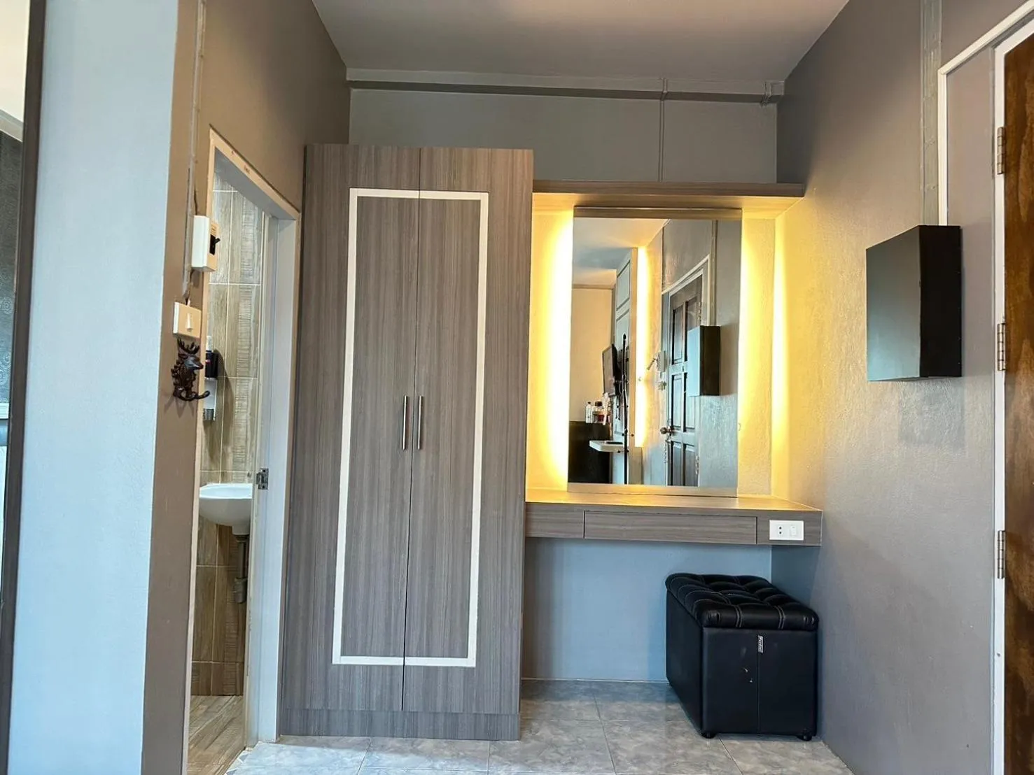 บันดารี่ ริชชี่ (Bhundaree Richy)