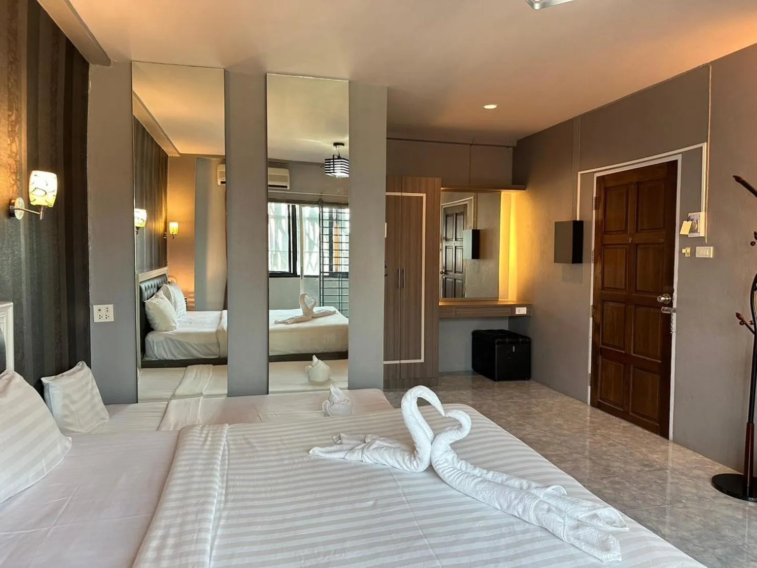 Bed in บันดารี่ ริชชี่ (Bhundaree Richy)