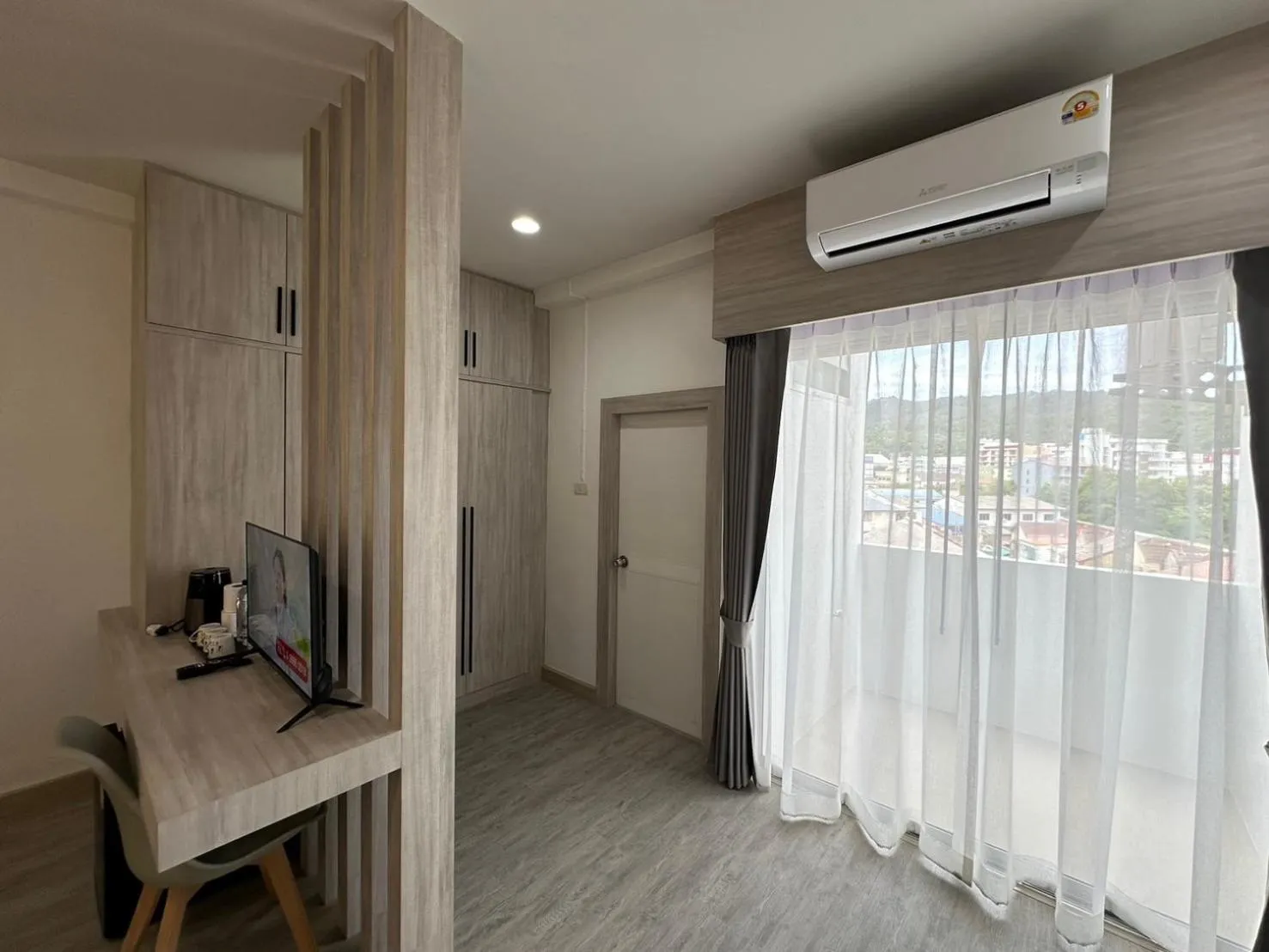 บันดารี่ ริชชี่ (Bhundaree Richy)