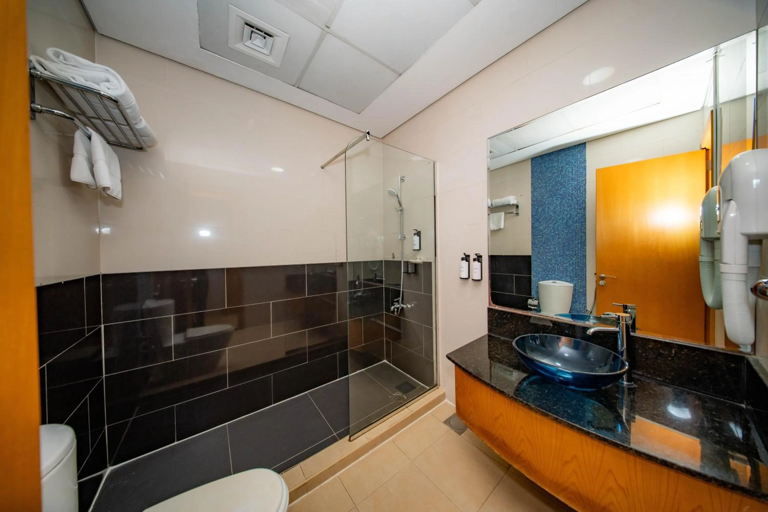 Bathroom in City Stay Grand Hotel Apartments - Al Barsha