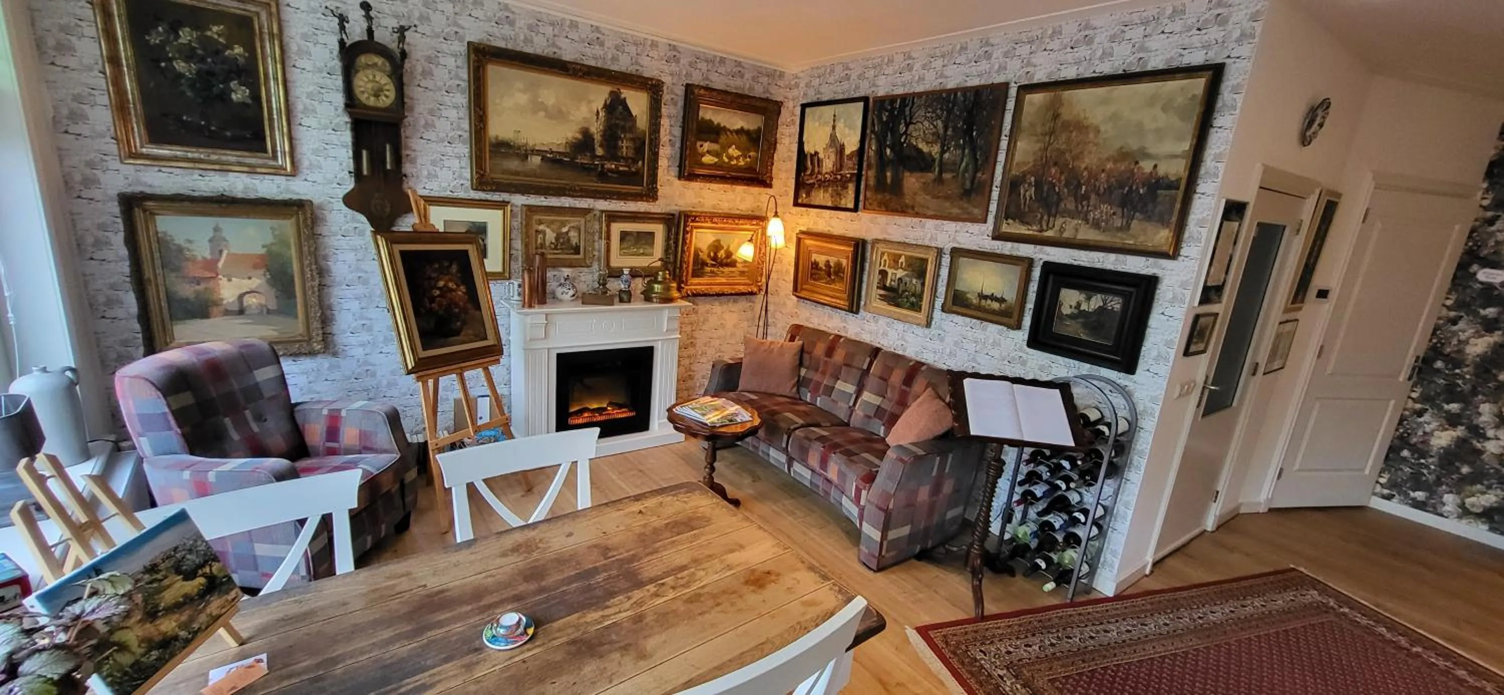 Bed & Breakfast Moments