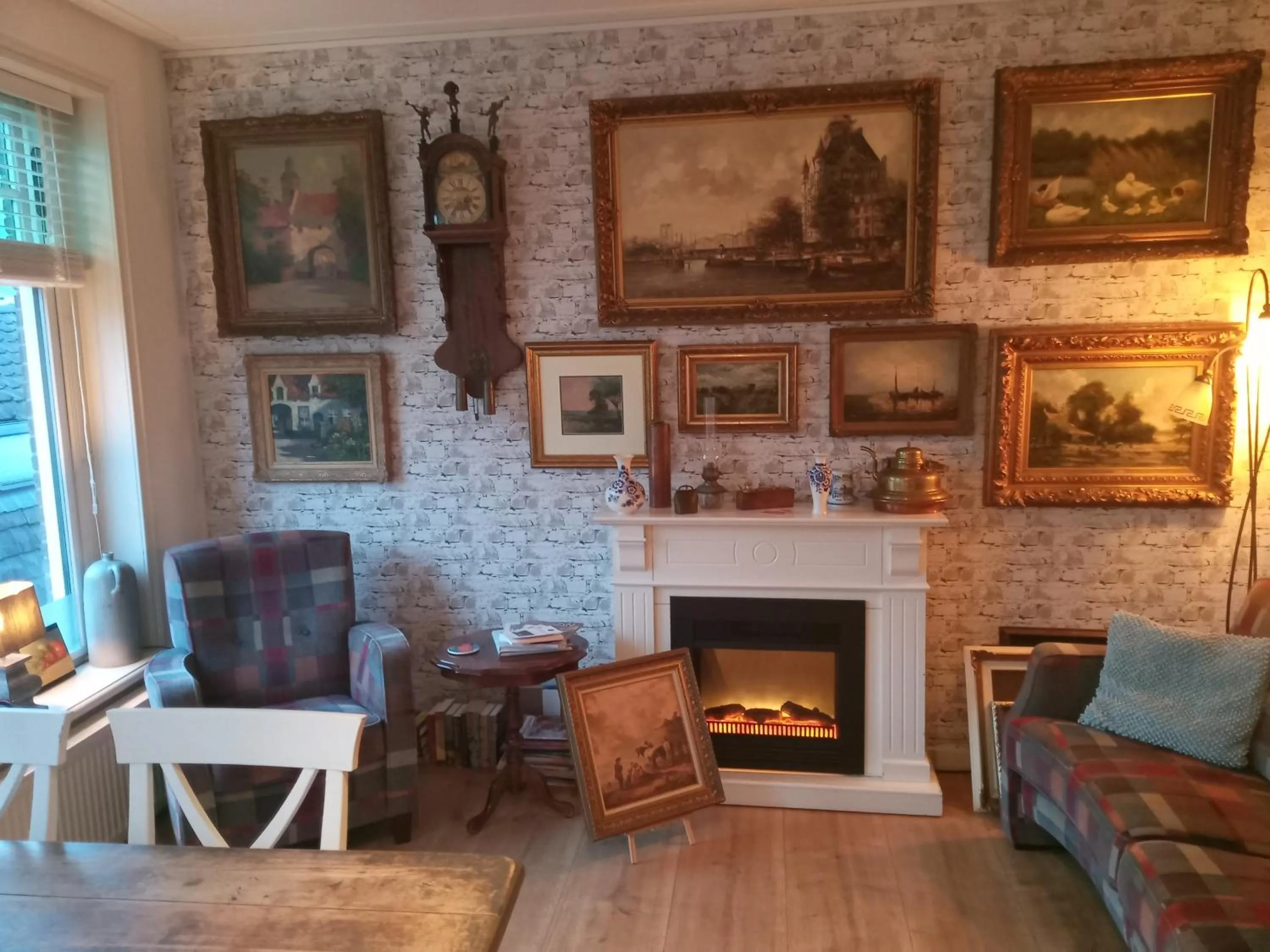 Bed & Breakfast Moments