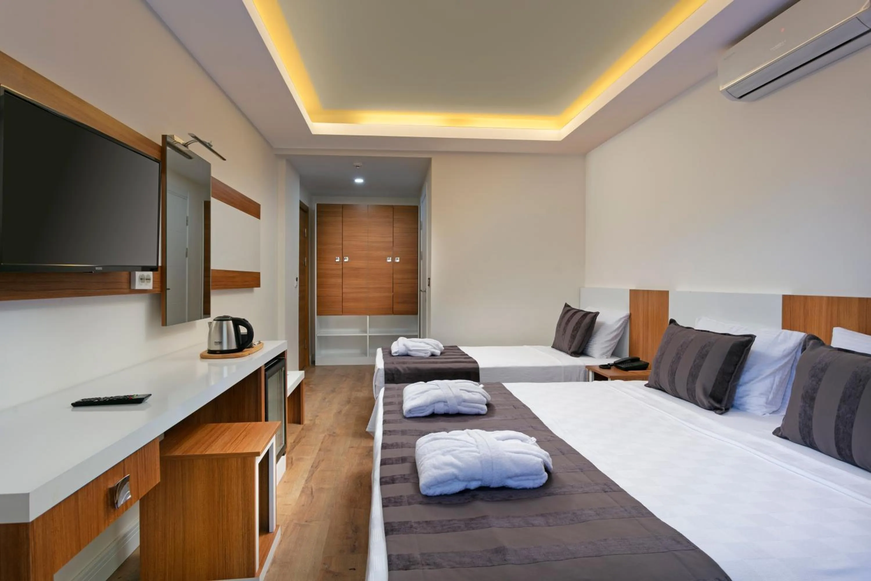 Bedroom, Bed in Le Marden Hotel Spa