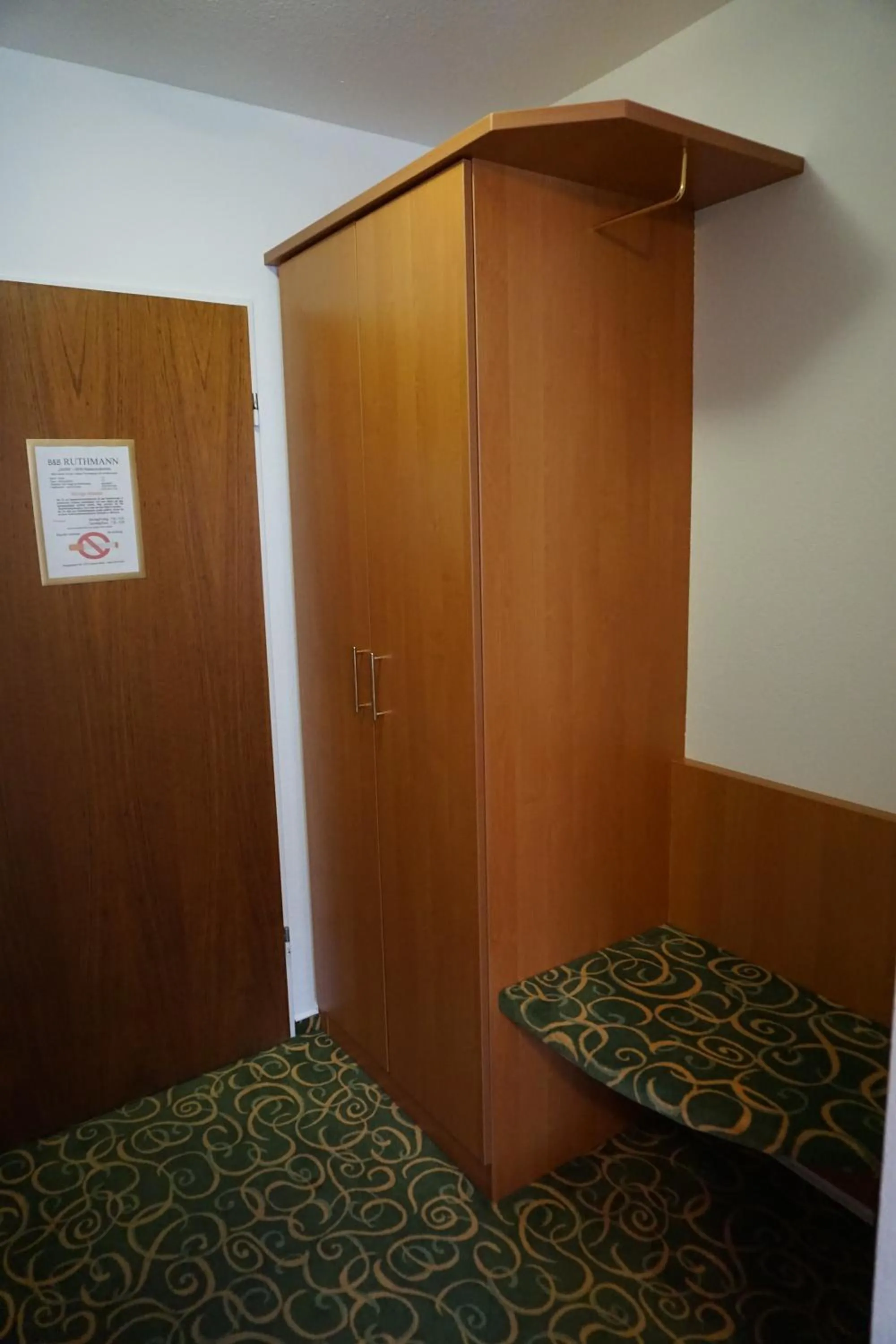 Decorative detail, Bed in RUTHMANN-Rheinblick GARNI