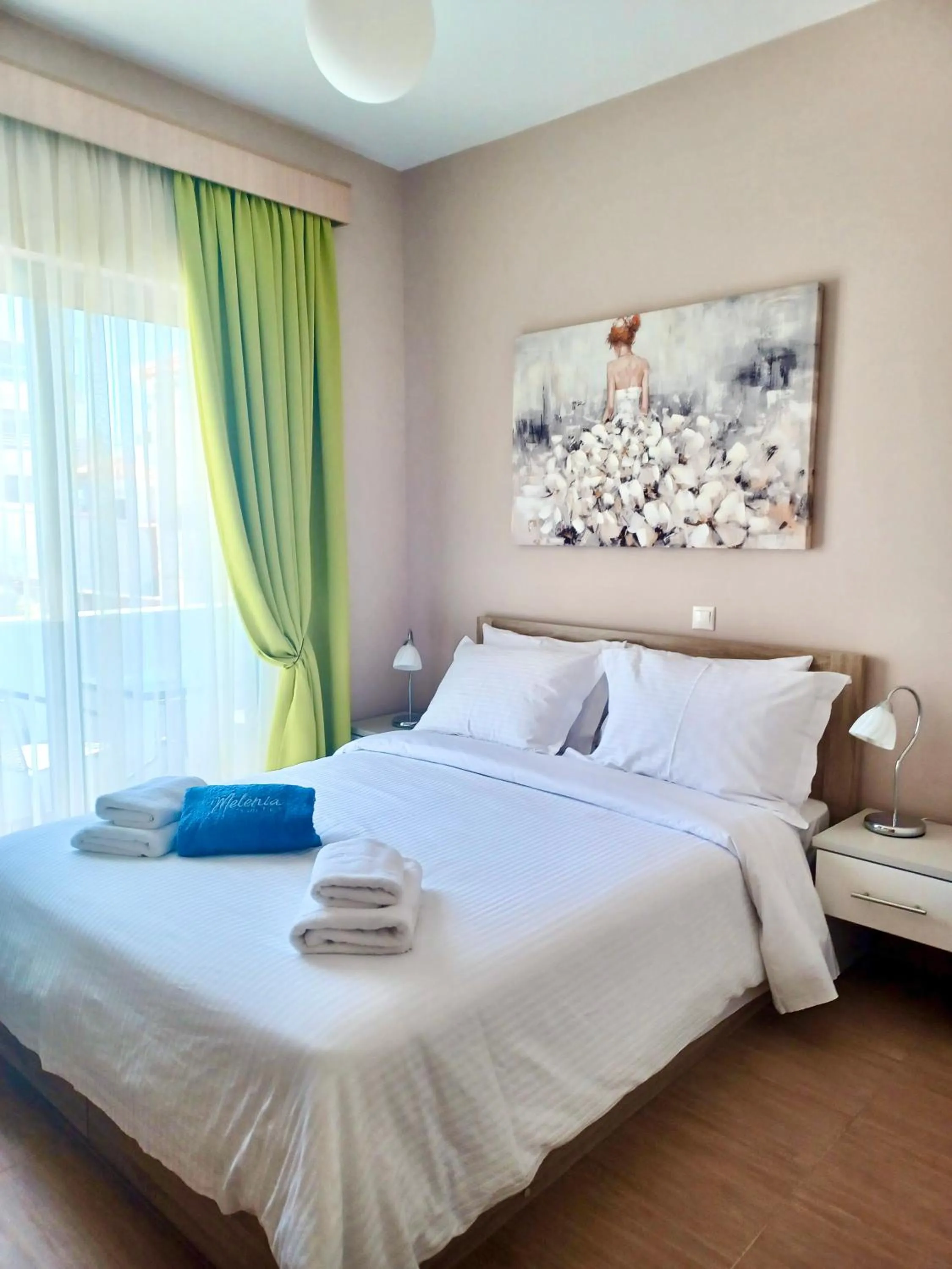 Melenia Suites