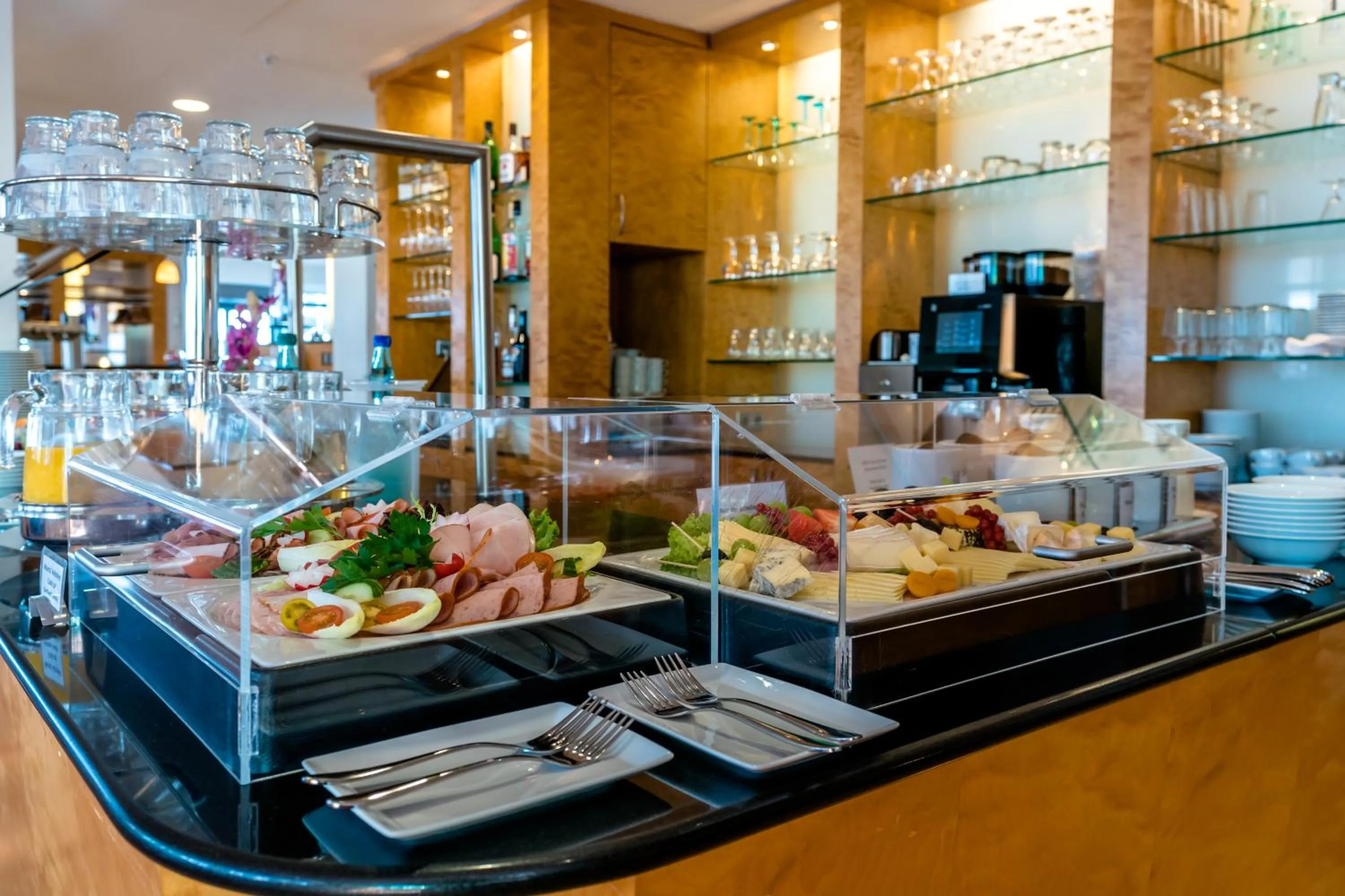 Breakfast in Schlosspark Hotel