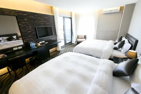 Photo of the whole room, Bed in Wolken Lodge