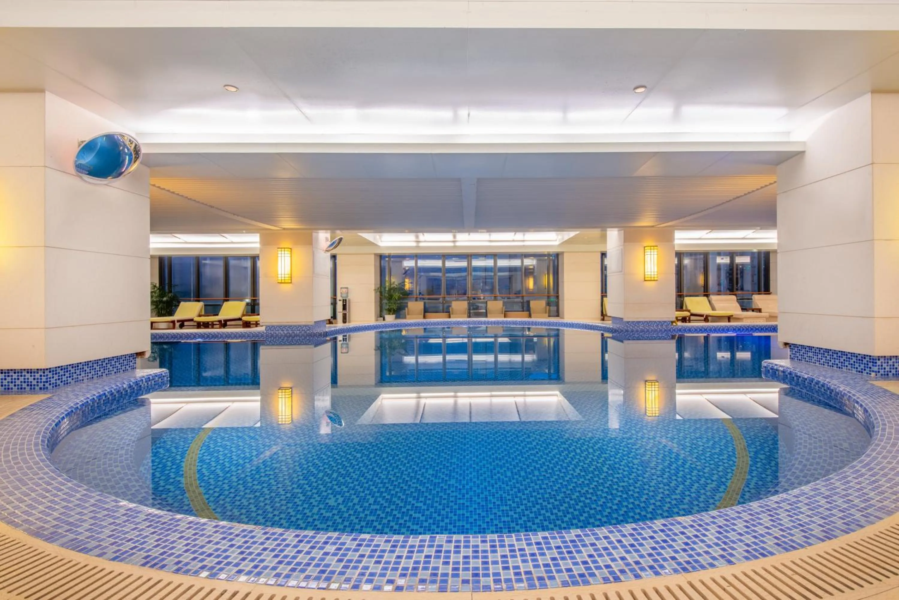 Swimming pool in Holiday Inn Hangzhou CBD by IHG