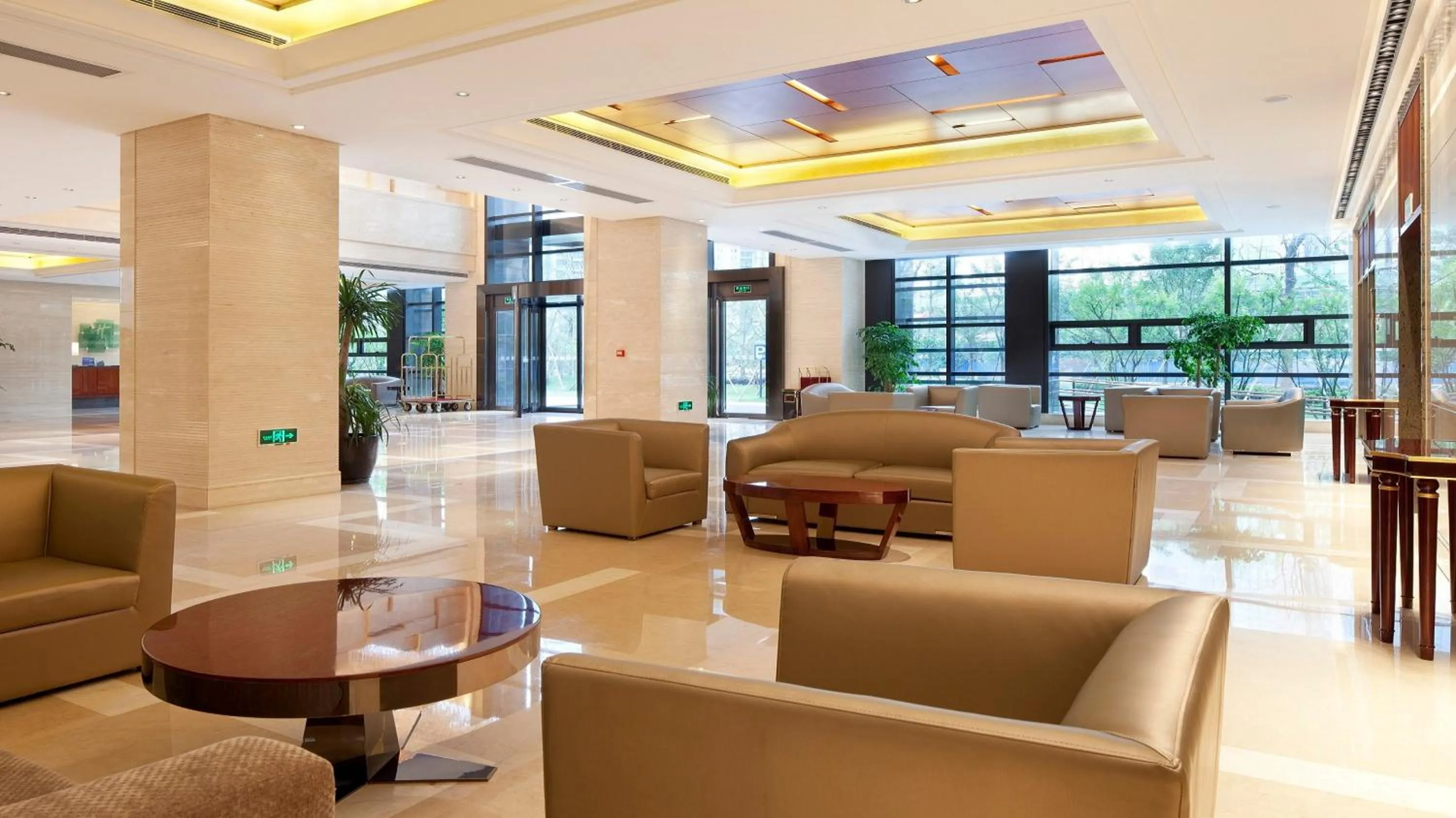 Property building in Holiday Inn Hangzhou CBD by IHG