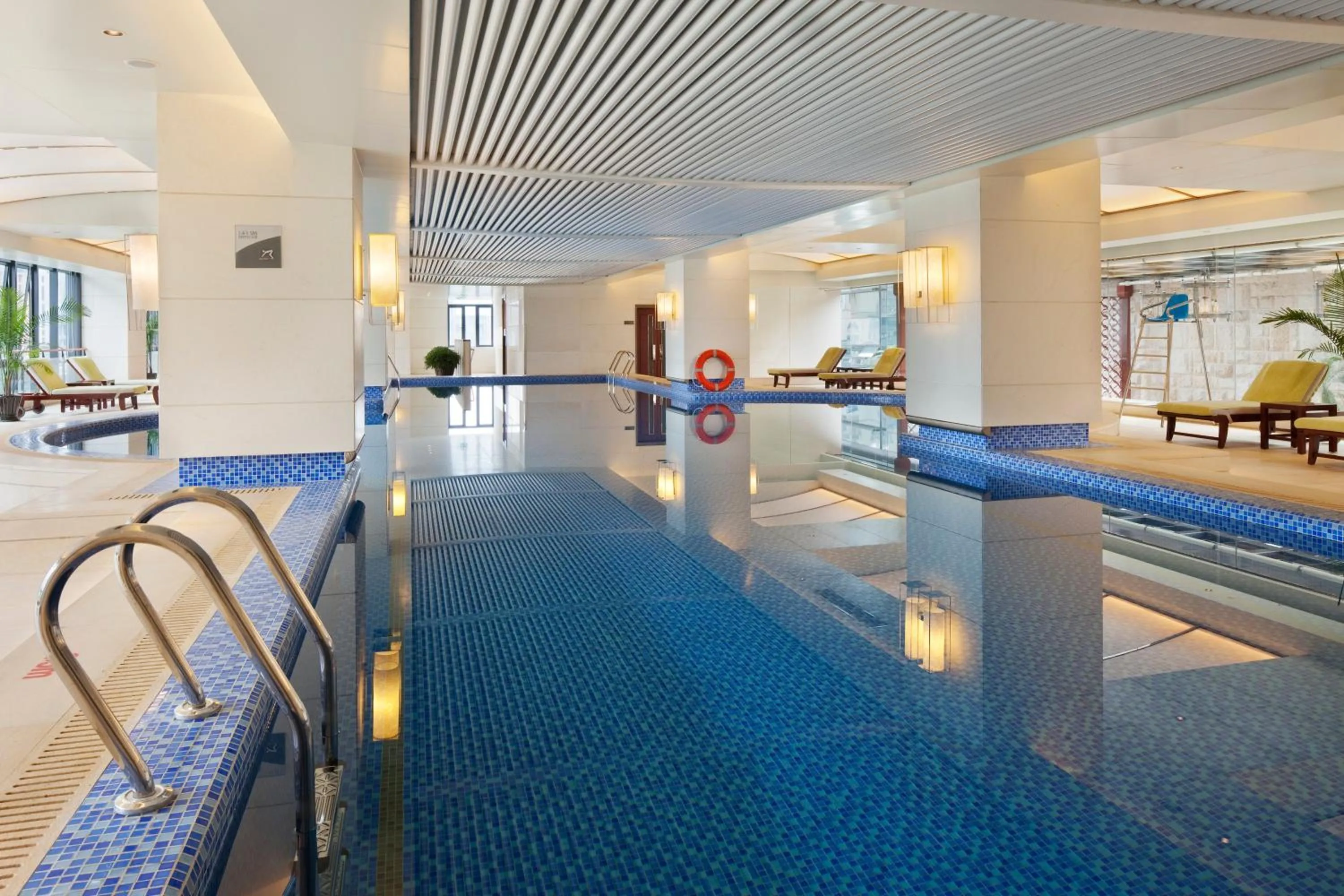 Swimming pool in Holiday Inn Hangzhou CBD by IHG