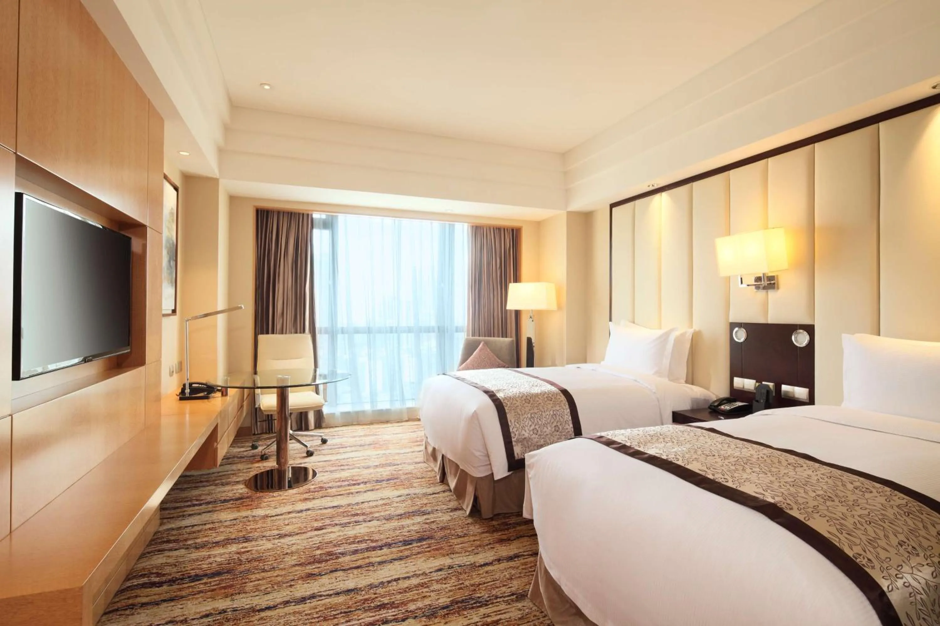 Bedroom, Bed in DoubleTree by Hilton Wuhu