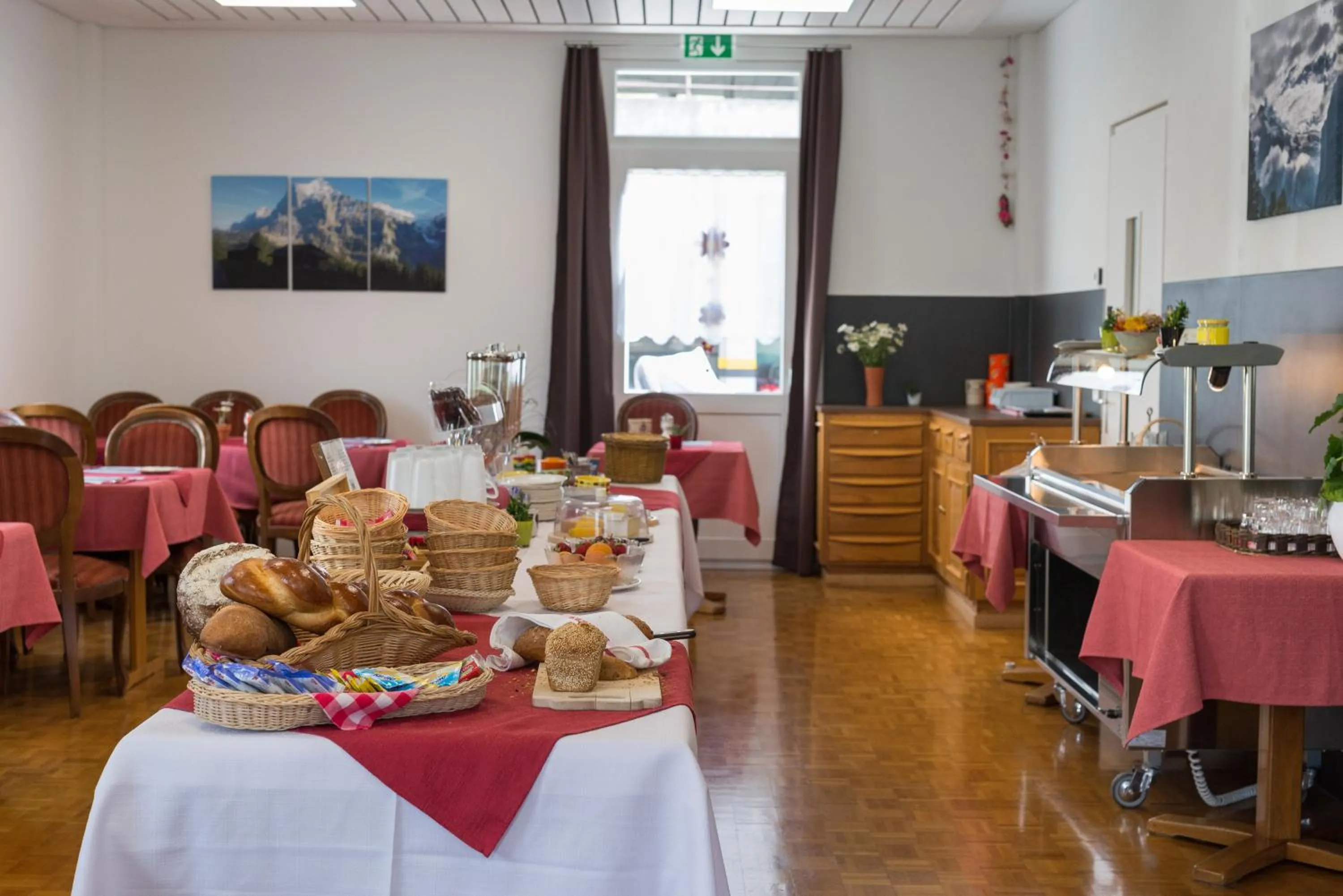 Restaurant/places to eat in Hotel Bel-Air Eden