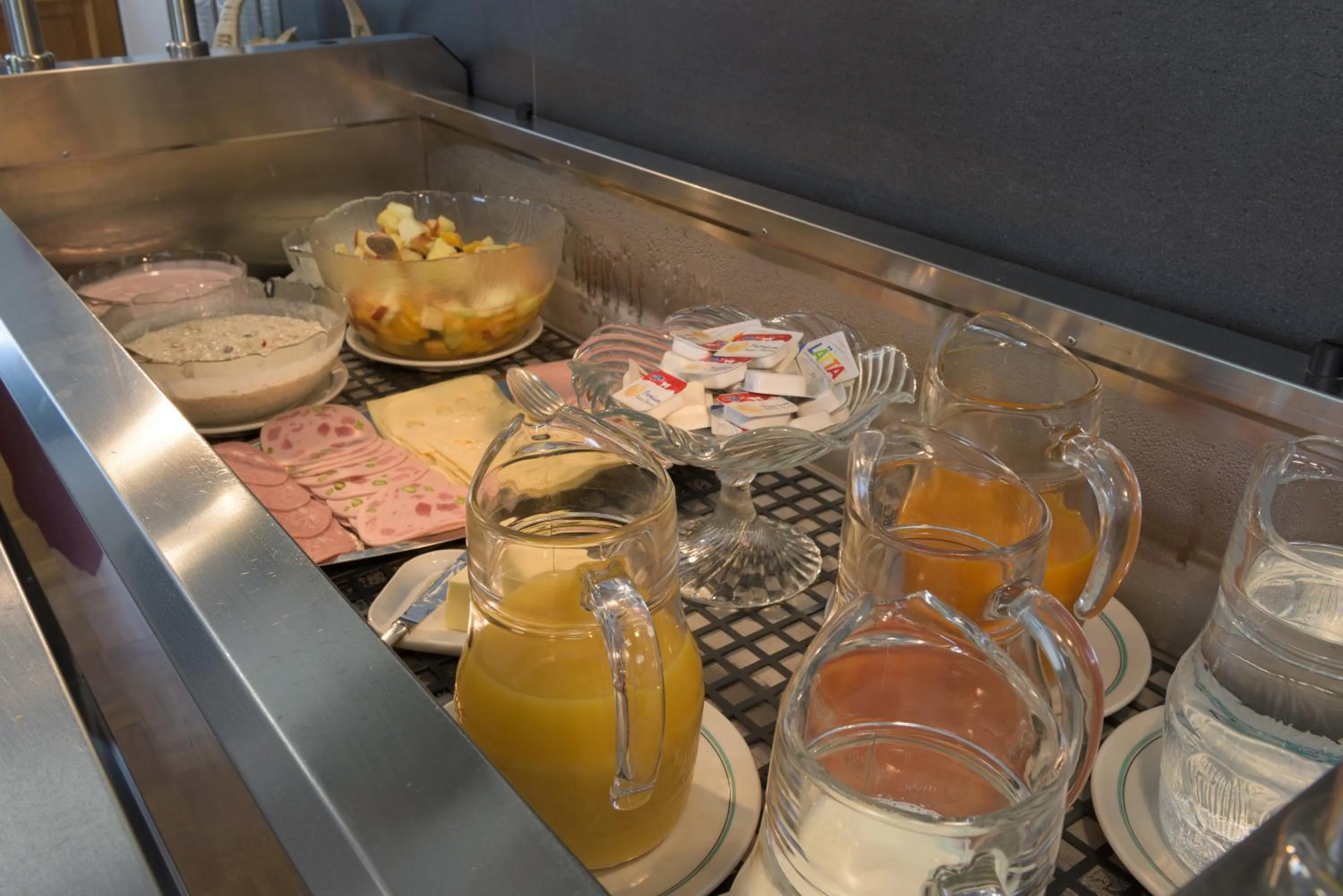 Restaurant/places to eat in Hotel Bel-Air Eden