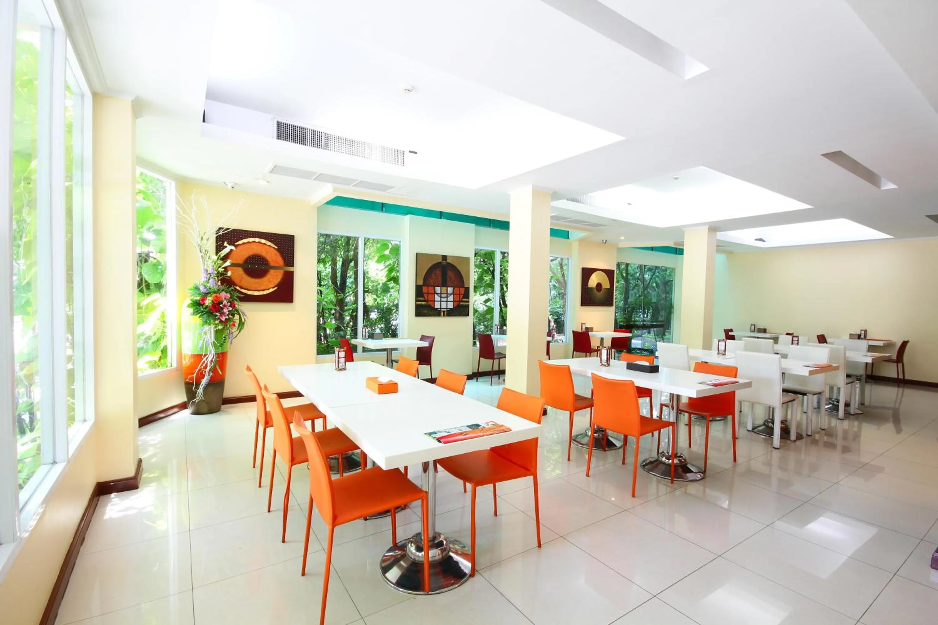 Restaurant/places to eat in Calypzo Bangkok