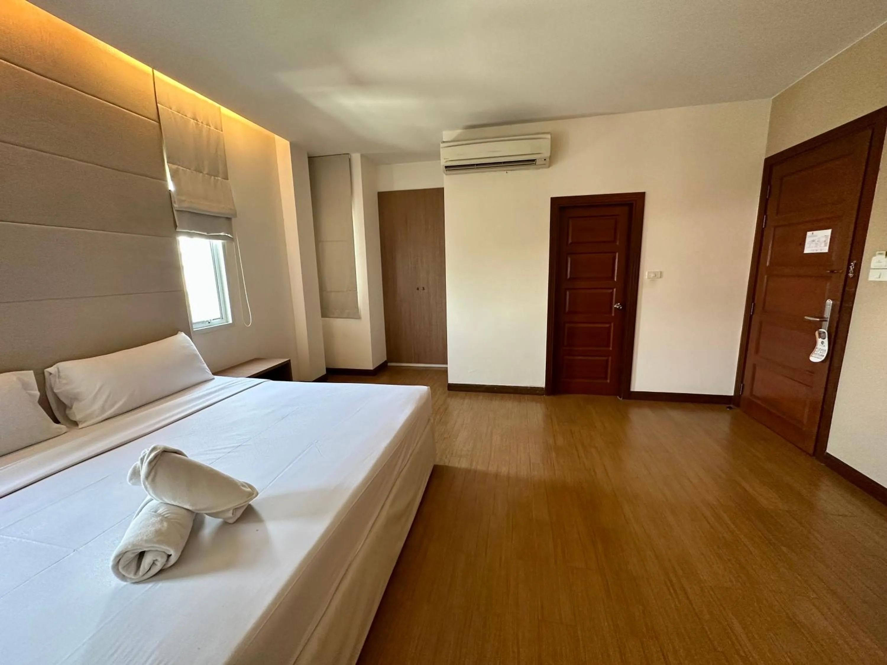 Bedroom, Bed in Calypzo 2 Ratchada 20