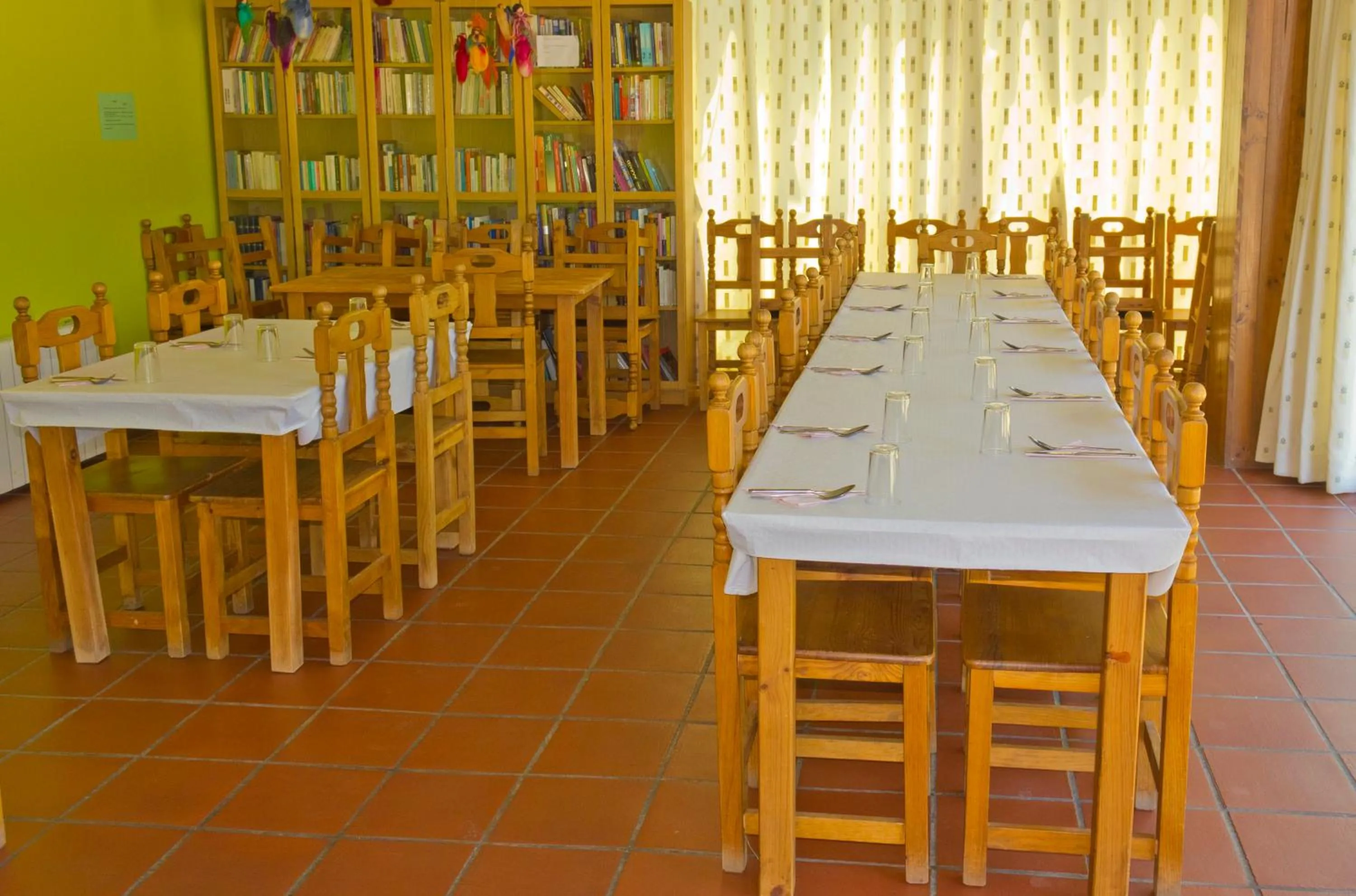 Restaurant/places to eat in La Hospedería Del Silencio