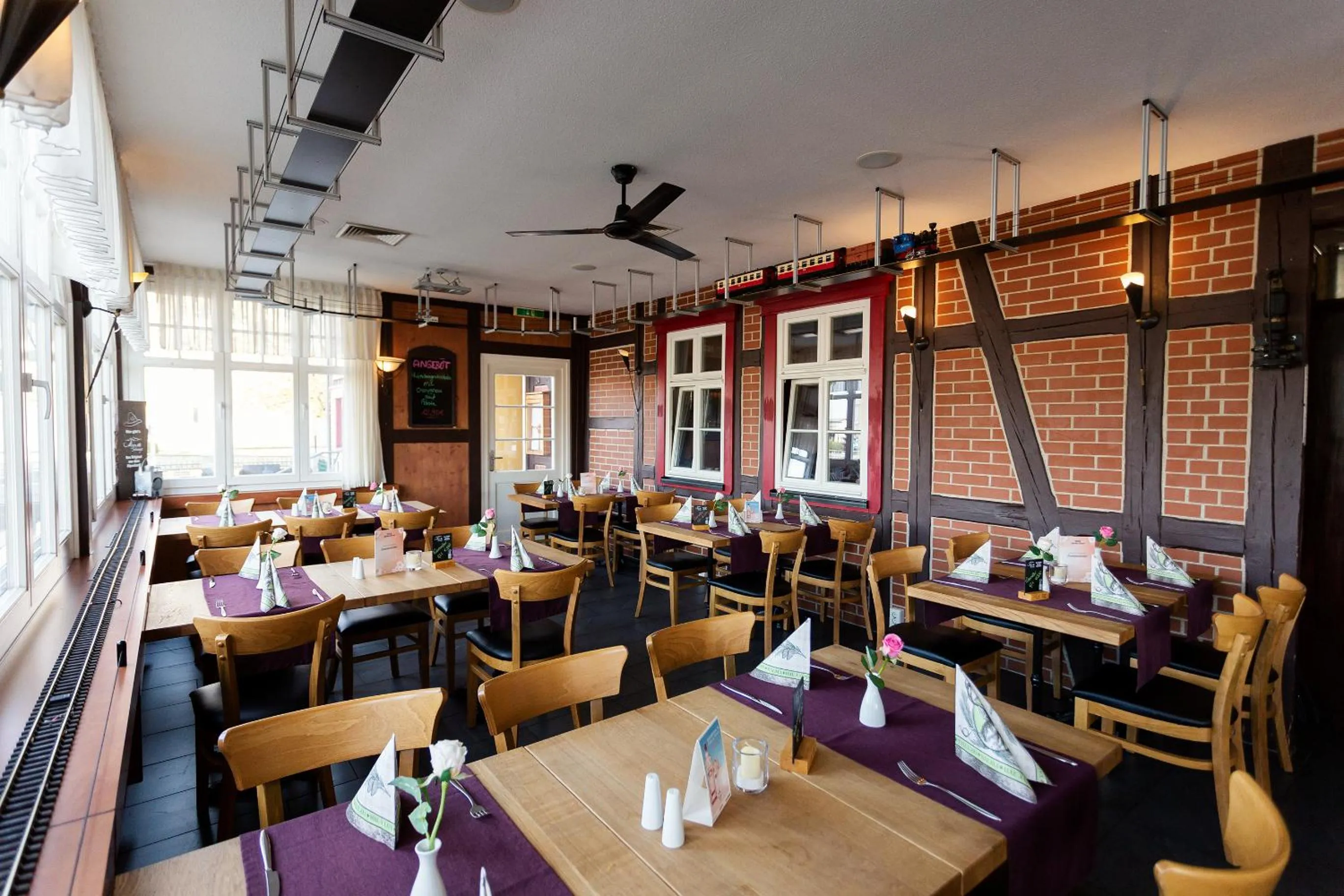 Restaurant/places to eat in Altora Eisenbahn Themenhotel