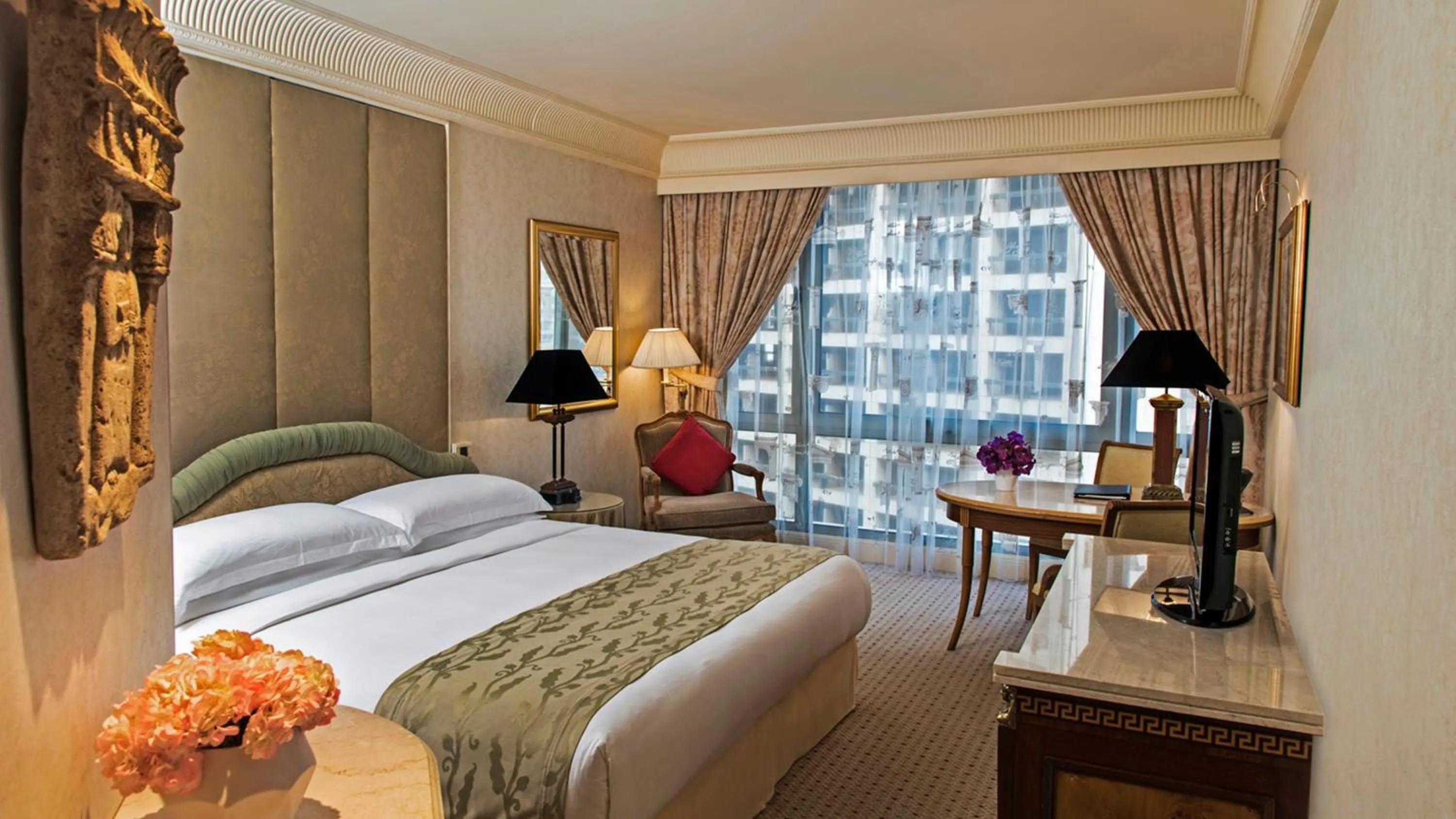 Photo of the whole room, Bed in InterContinental Phoenicia Beirut by IHG