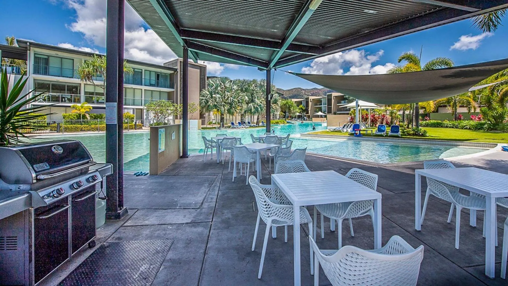 Blue on Blue Studio Room 1222