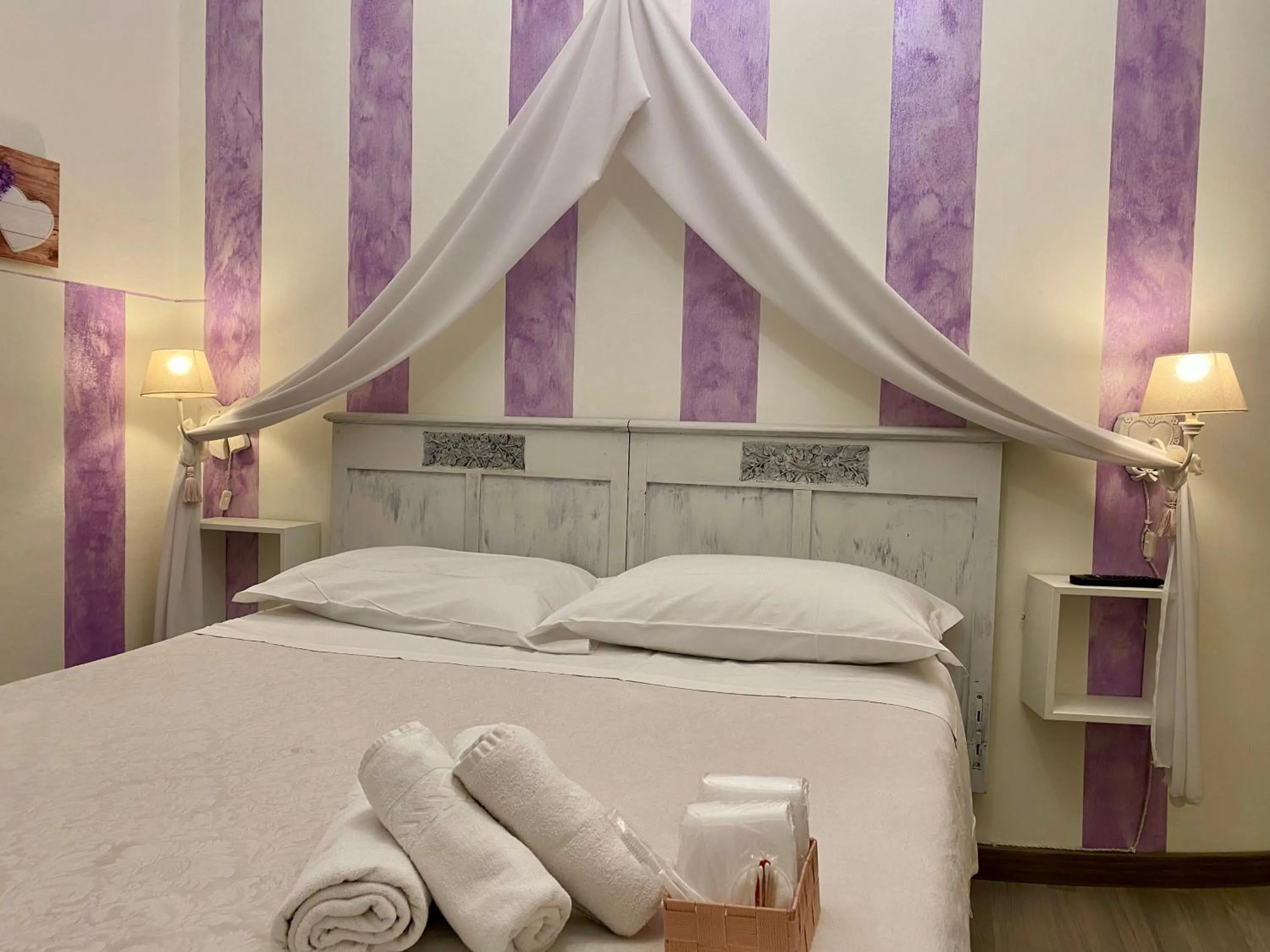 Bed in Rooms Giulietta e Romeo