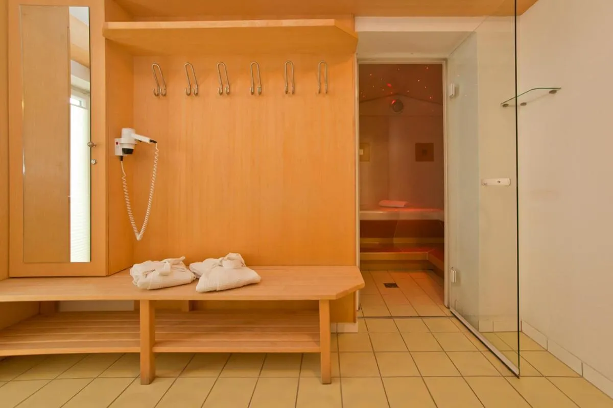 Activities in Panoramahotel