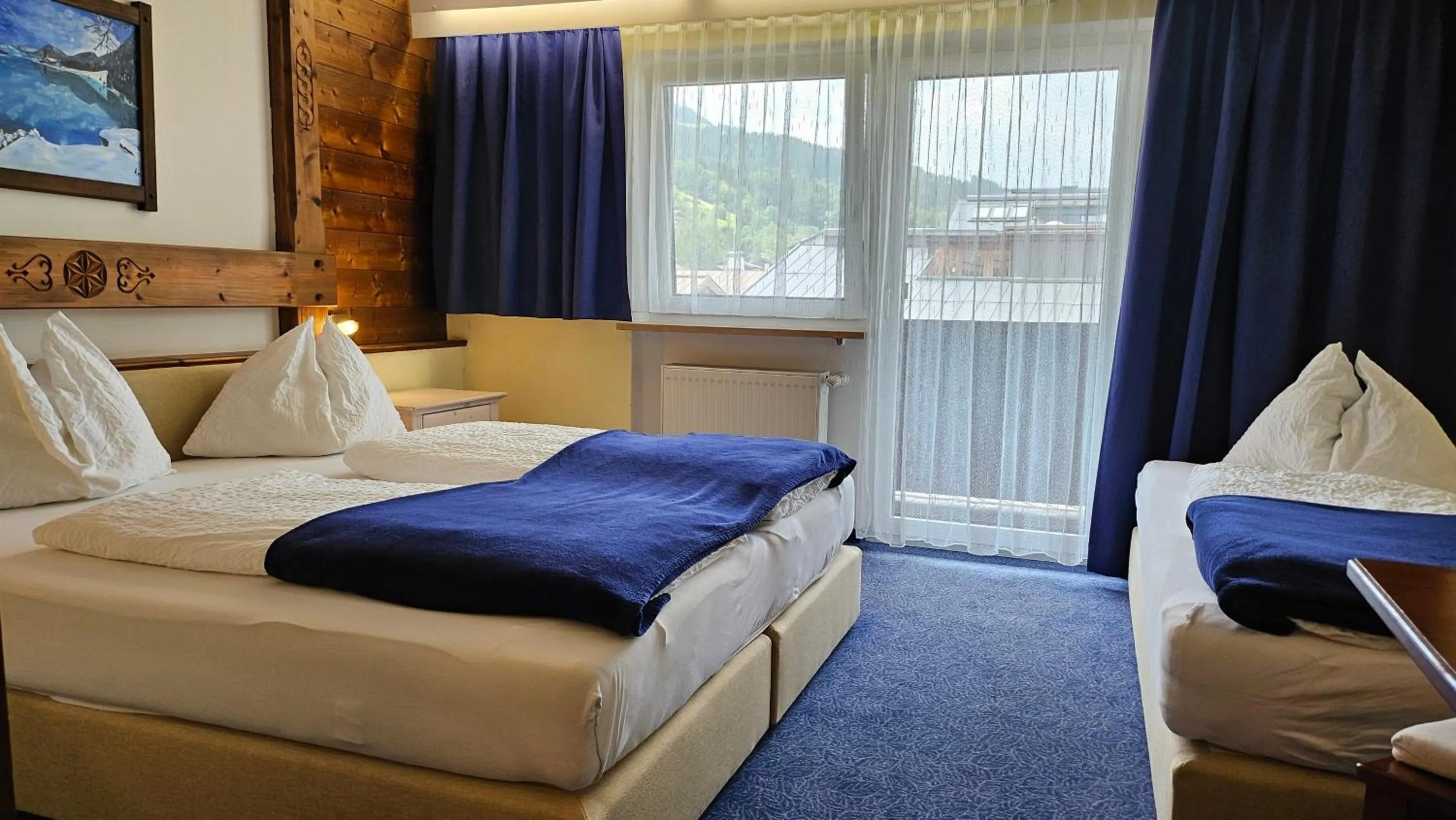 Photo of the whole room, Bed in Panoramahotel