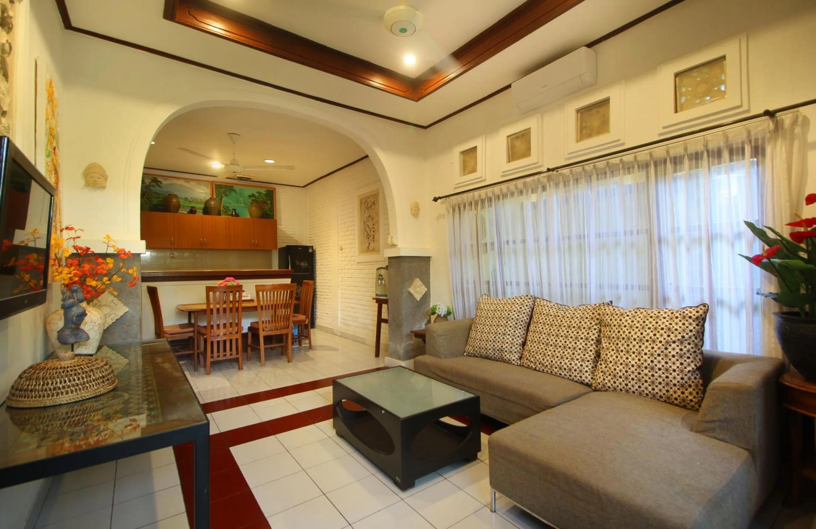 Dining area in Hotel Jati Sanur