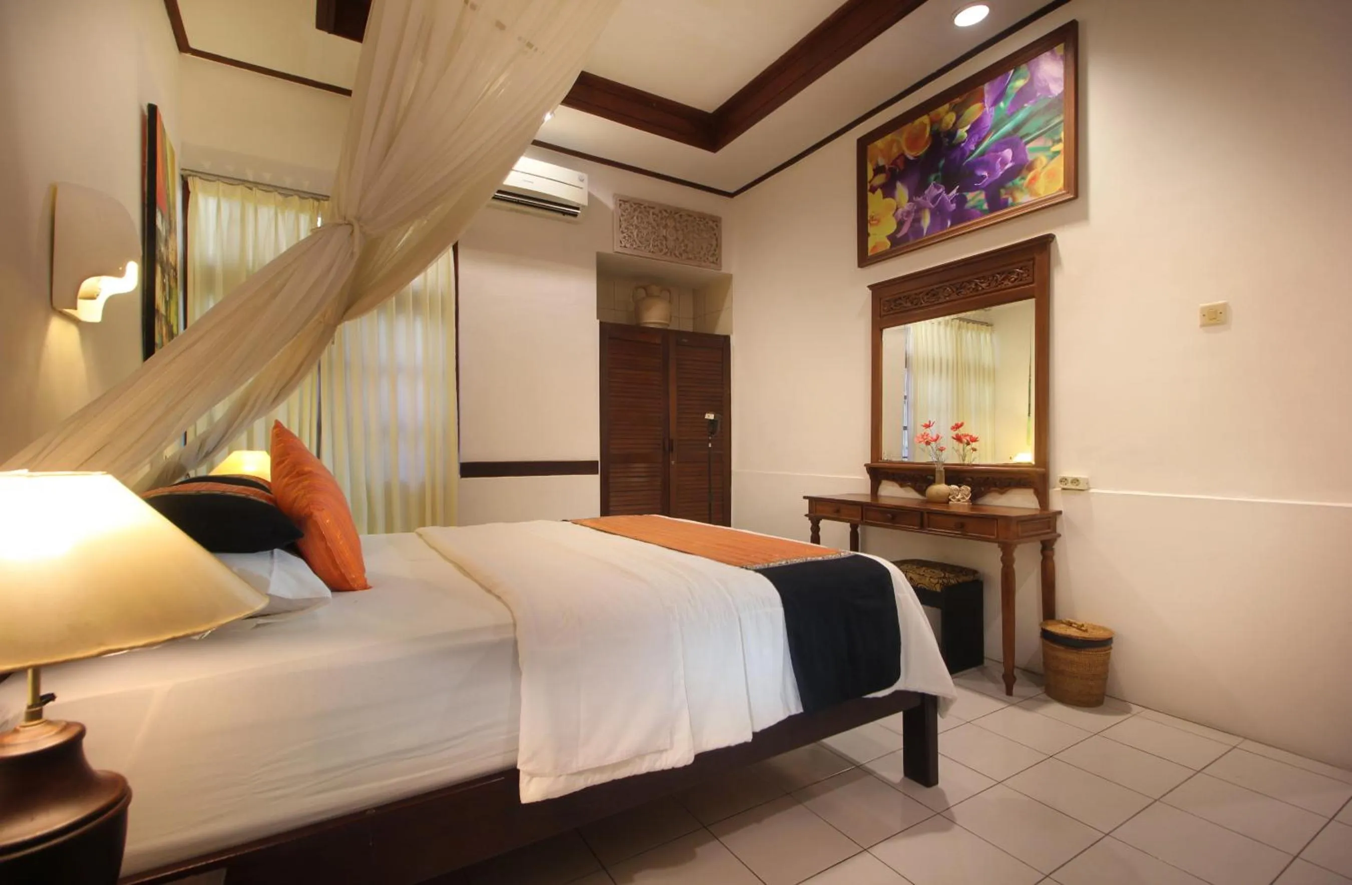 Bed in Hotel Jati Sanur