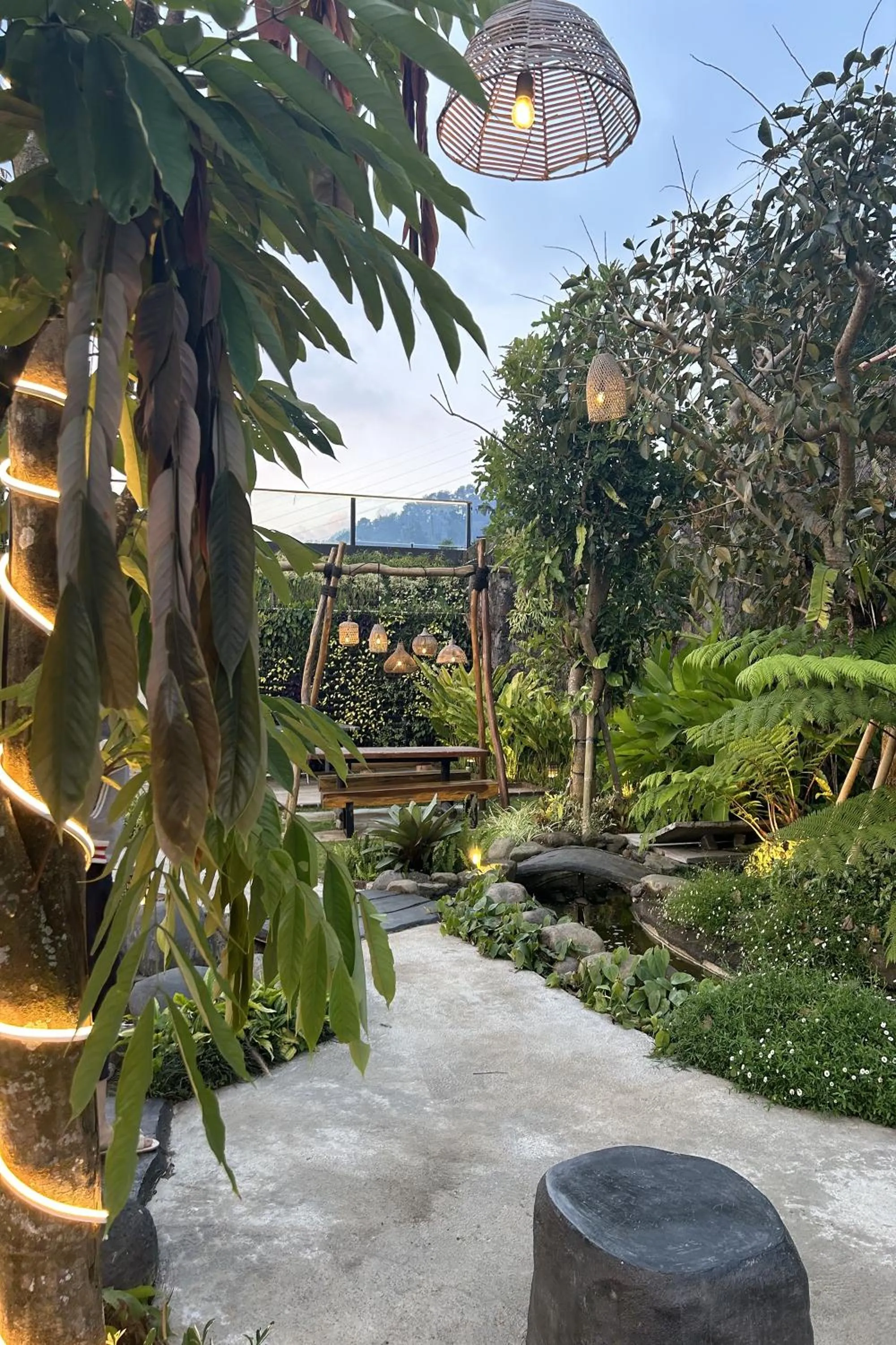 Garden in Alinson Sunset Hill