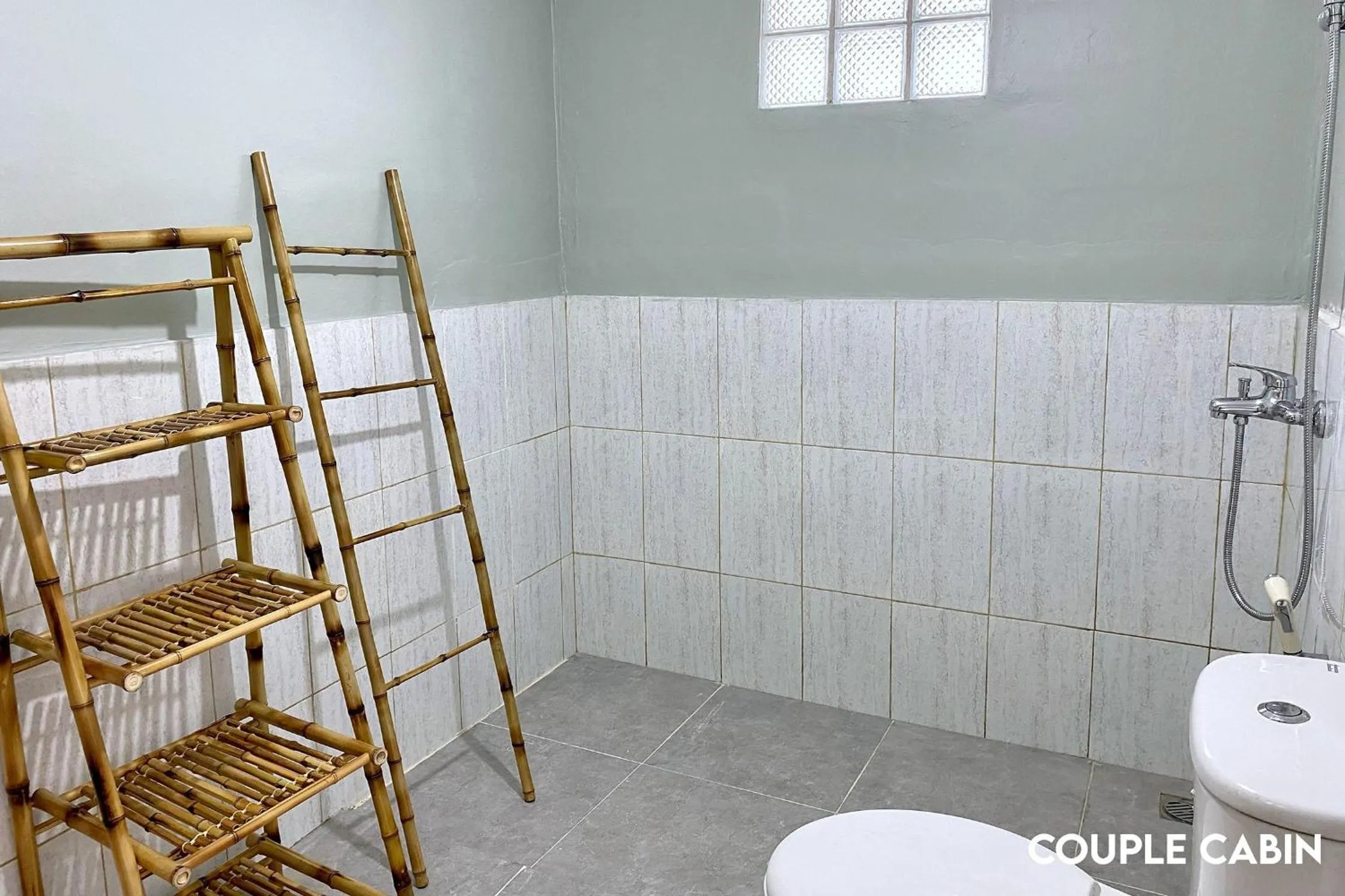 Bathroom in Alinson Sunset Hill