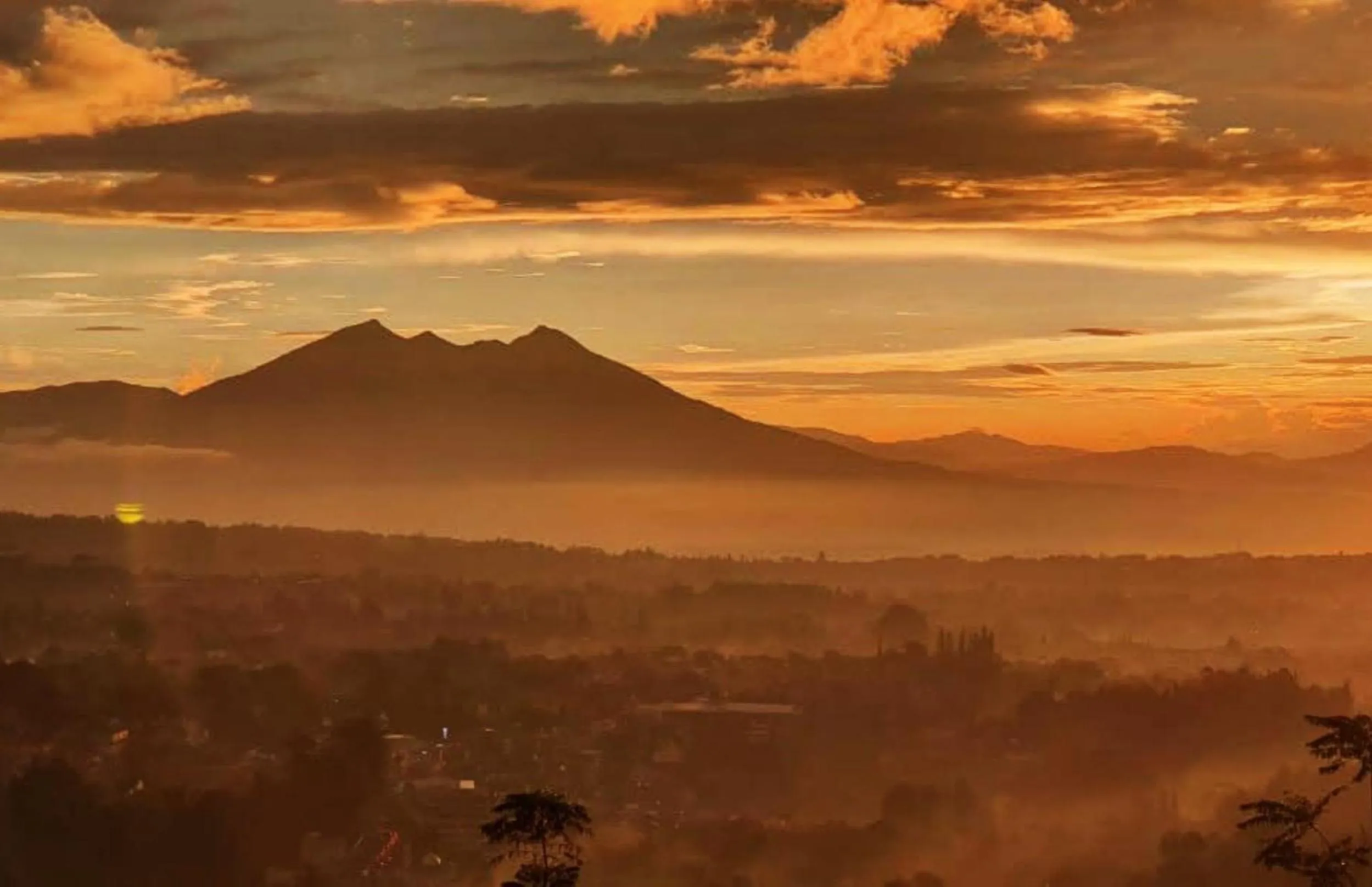 Mountain view in Alinson Sunset Hill