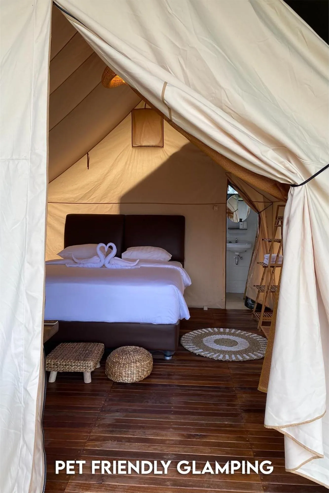 Bed in Alinson Sunset Hill