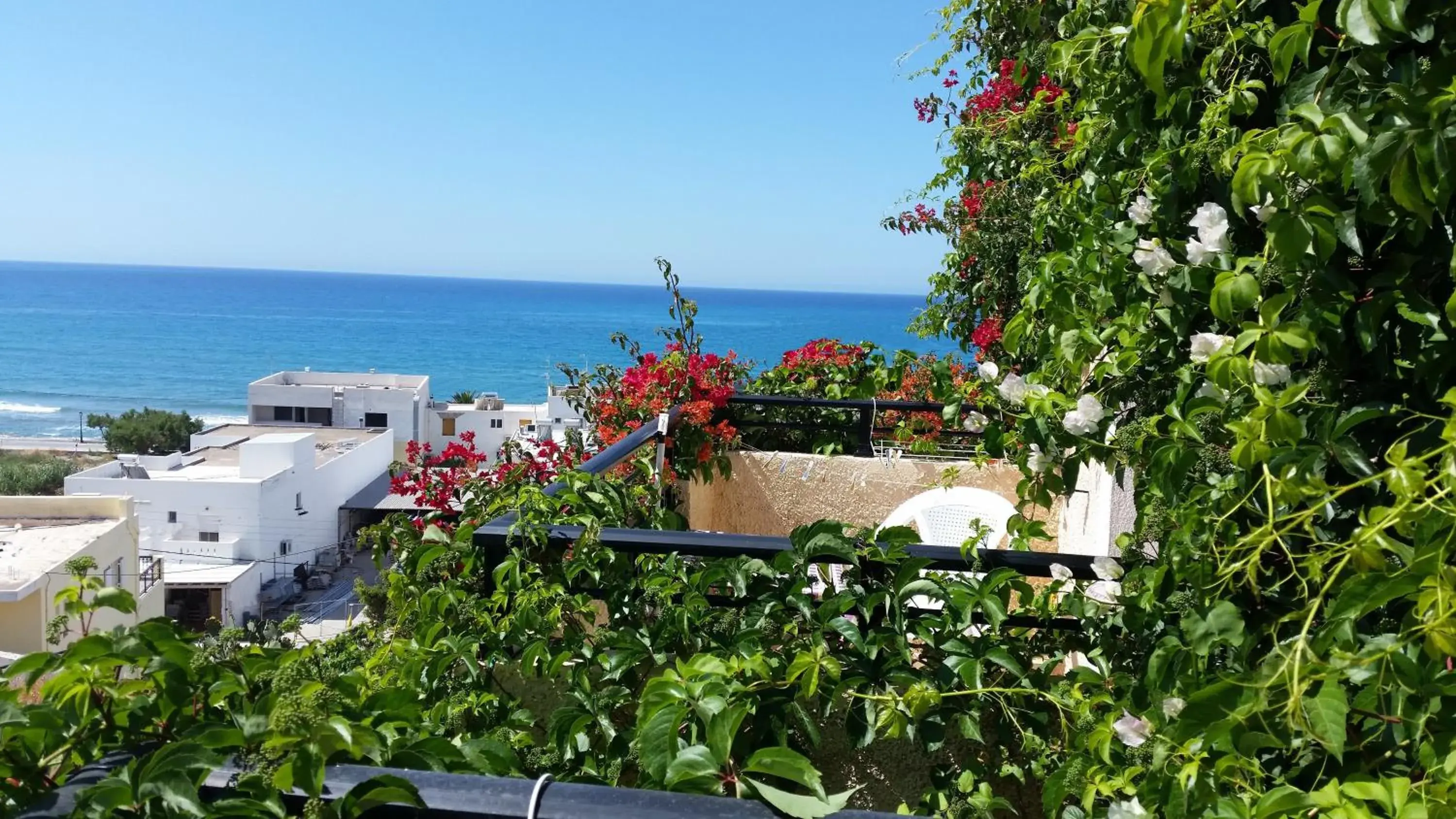 One-Bedroom Apartment with Sea View in Niki Apartments One-Bedroom Apartment with Sea View in Niki Apartments