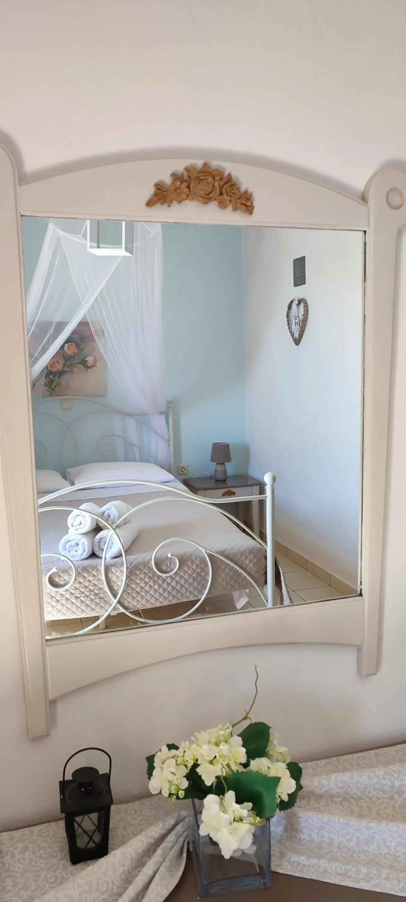 Bedroom, Bed in Niki Apartments